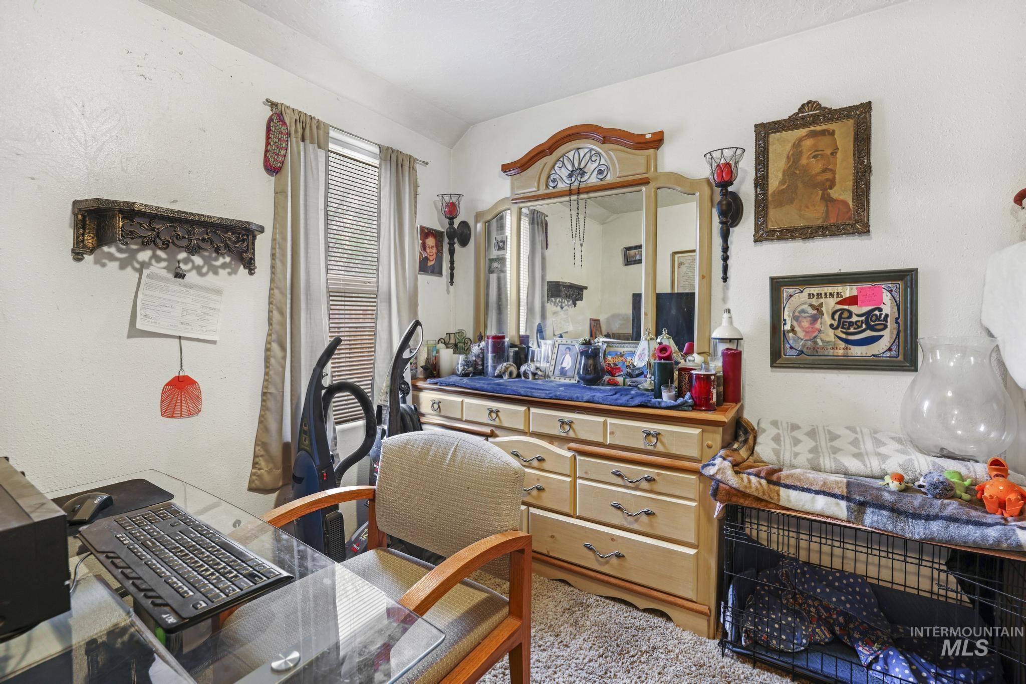 160 Monroe Street, Twin Falls, Idaho 83301, 2 Bedrooms, 1 Bathroom, Residential For Sale, Price $179,900,MLS 98980187