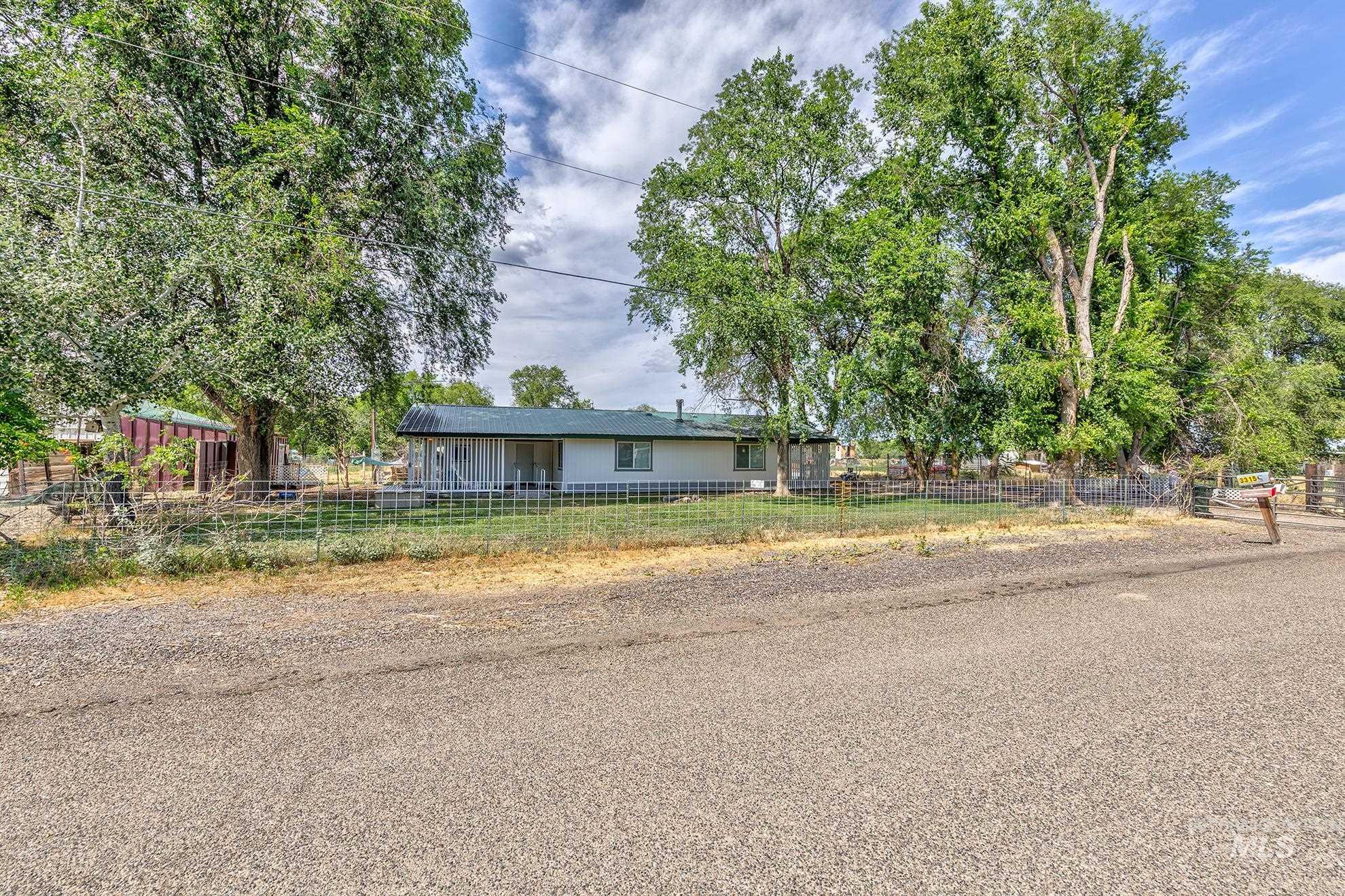 3315 NW 7th Ave, Ontario, Oregon 97914, 3 Bedrooms, 1 Bathroom, Residential For Sale, Price $229,000, 98980189