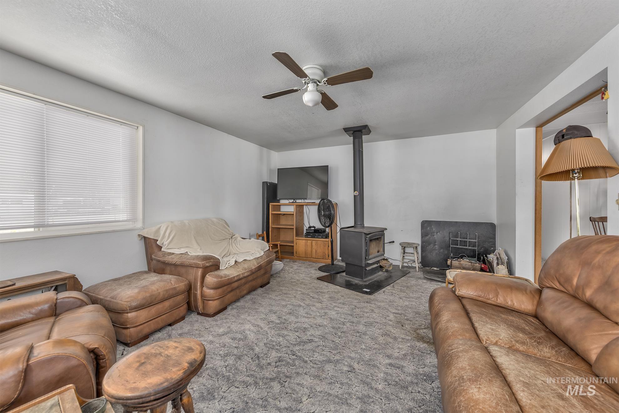 3315 NW 7th Ave, Ontario, Oregon 97914, 3 Bedrooms, 1 Bathroom, Residential For Sale, Price $269,000,MLS 98980189