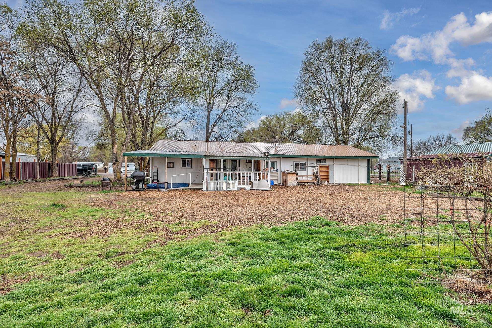 3315 NW 7th Ave, Ontario, Oregon 97914, 3 Bedrooms, 1 Bathroom, Residential For Sale, Price $229,000, 98980189