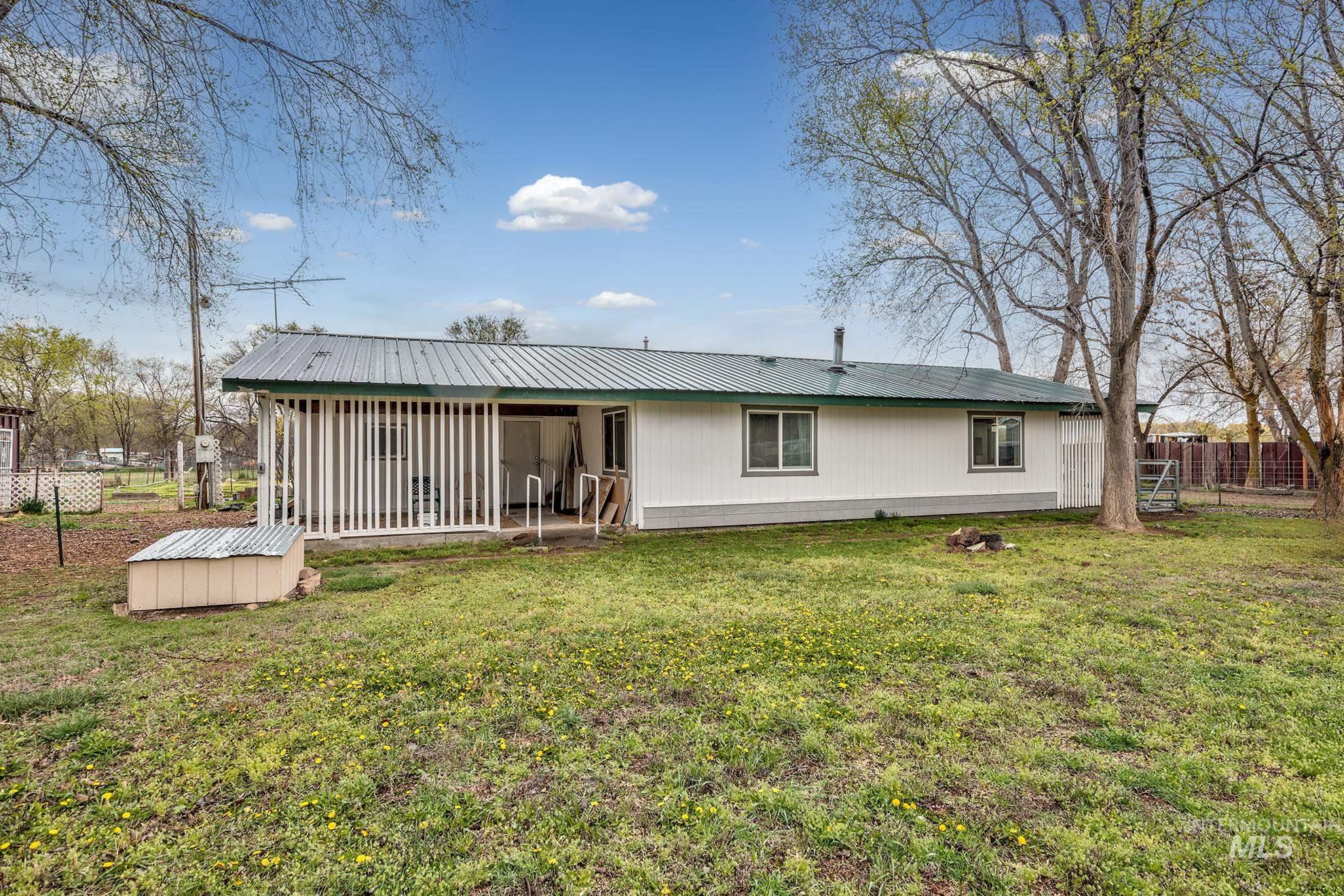 3315 NW 7th Ave, Ontario, Oregon 97914, 3 Bedrooms, 1 Bathroom, Residential For Sale, Price $269,000,MLS 98980189