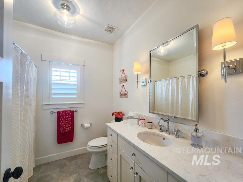 319 Sunderland St, Caldwell, Idaho 83605, 3 Bedrooms, 2 Bathrooms, Residential For Sale, Price $585,000,MLS 98980191