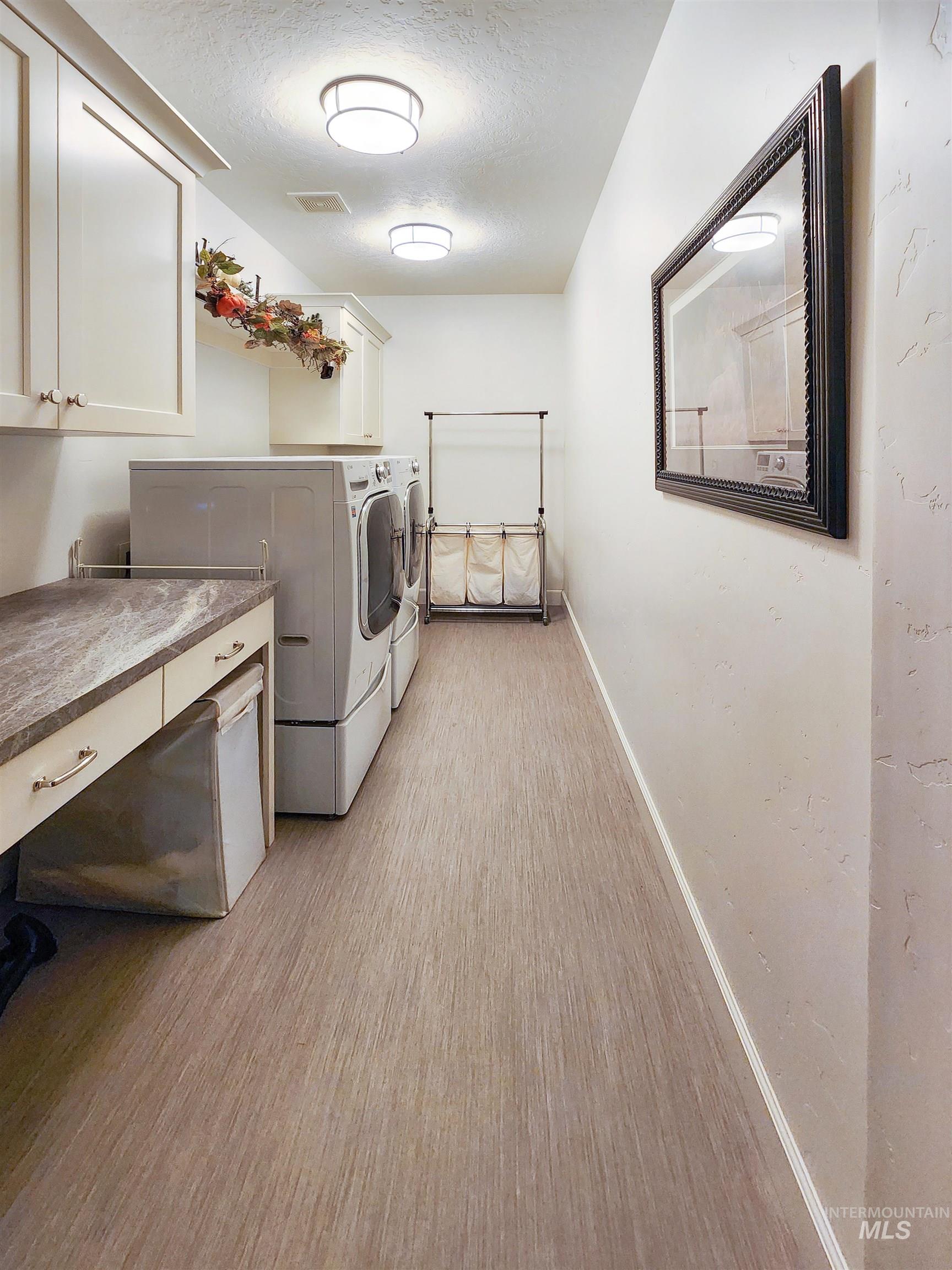 319 Sunderland St, Caldwell, Idaho 83605, 3 Bedrooms, 2 Bathrooms, Residential For Sale, Price $585,000,MLS 98980191