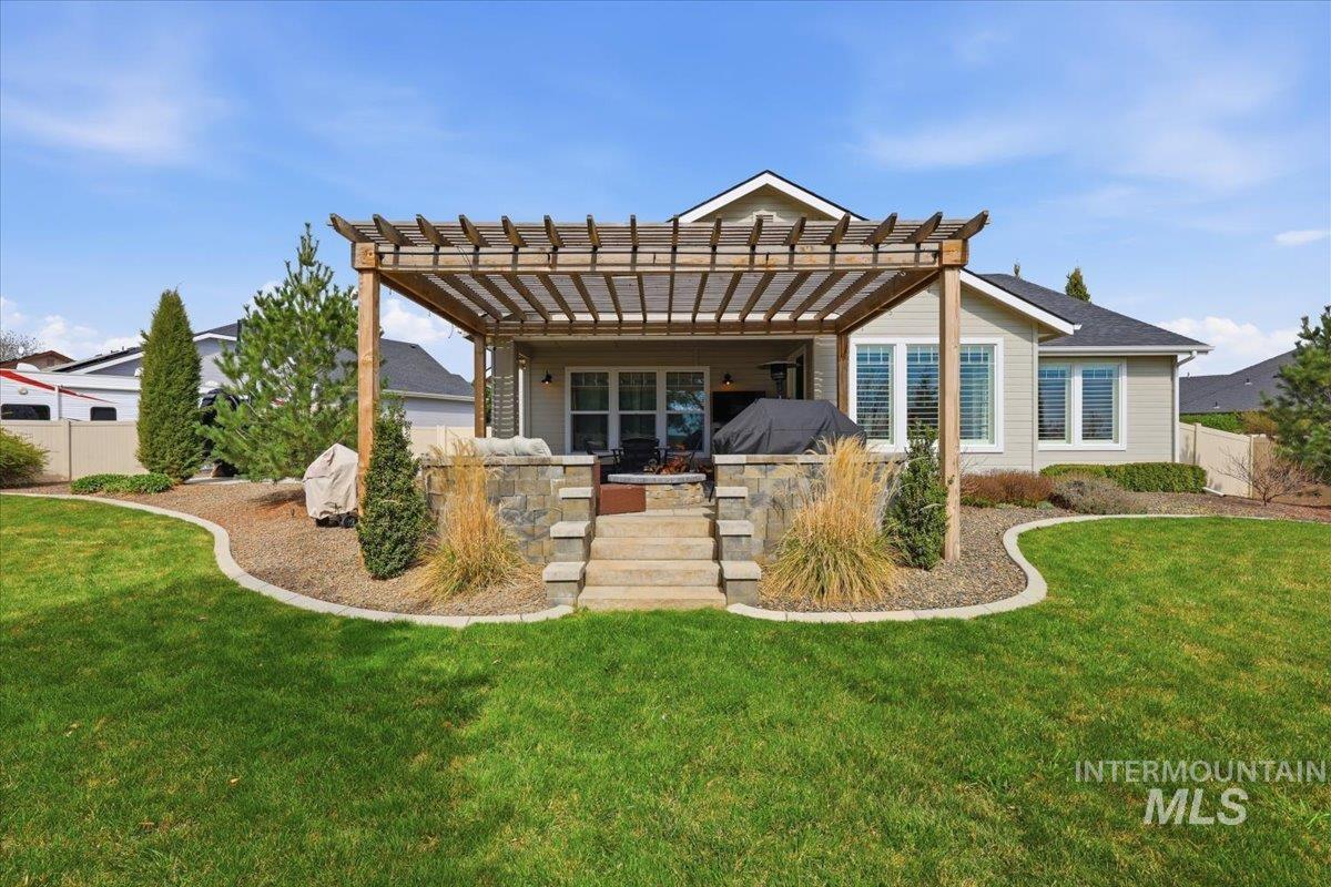 319 Sunderland St, Caldwell, Idaho 83605, 3 Bedrooms, 2 Bathrooms, Residential For Sale, Price $585,000,MLS 98980191