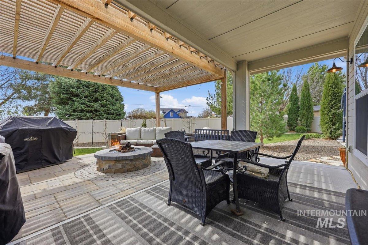 319 Sunderland St, Caldwell, Idaho 83605, 3 Bedrooms, 2 Bathrooms, Residential For Sale, Price $585,000,MLS 98980191