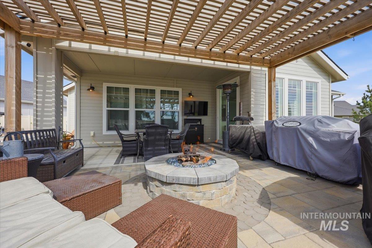 319 Sunderland St, Caldwell, Idaho 83605, 3 Bedrooms, 2 Bathrooms, Residential For Sale, Price $585,000,MLS 98980191