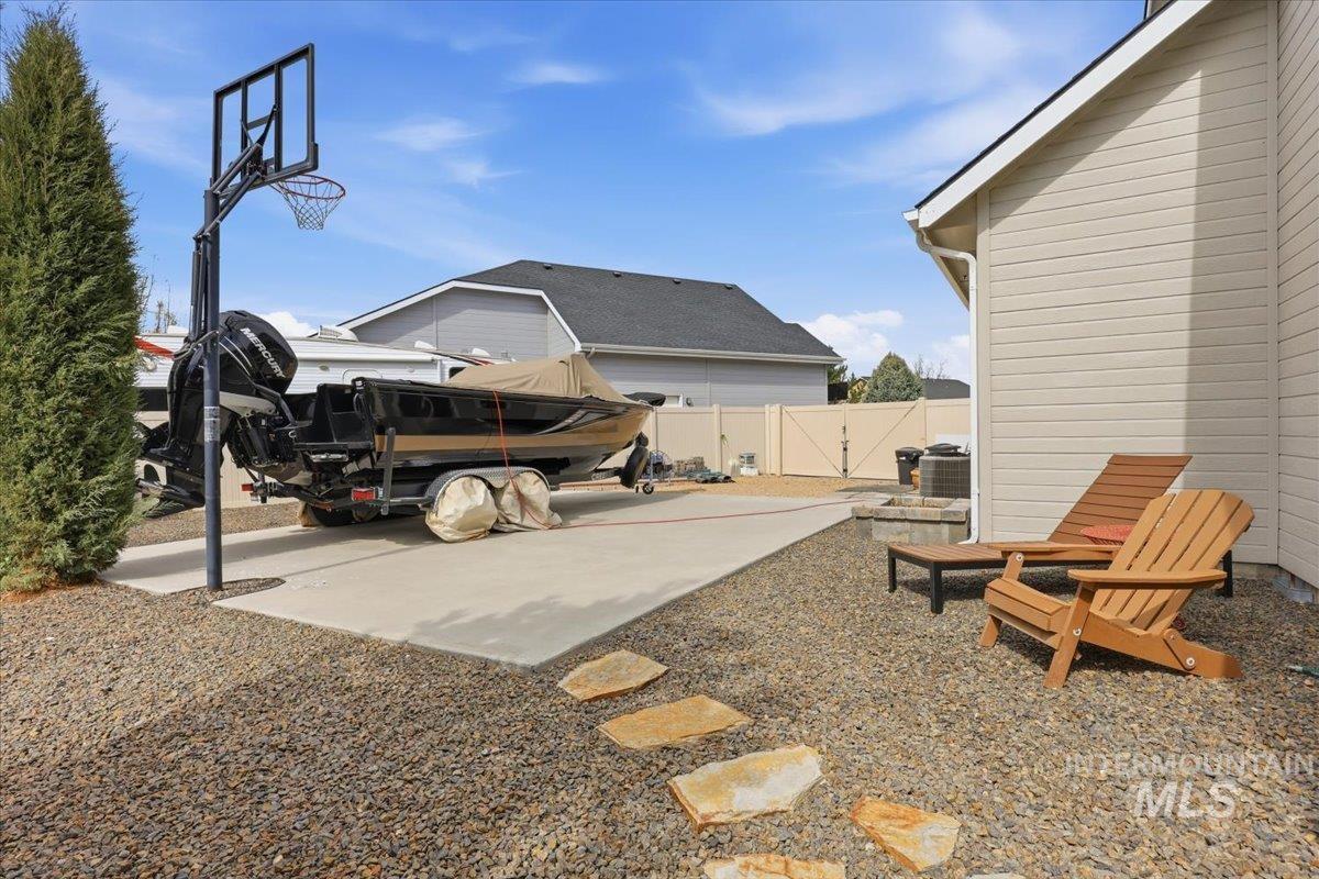 319 Sunderland St, Caldwell, Idaho 83605, 3 Bedrooms, 2 Bathrooms, Residential For Sale, Price $585,000,MLS 98980191