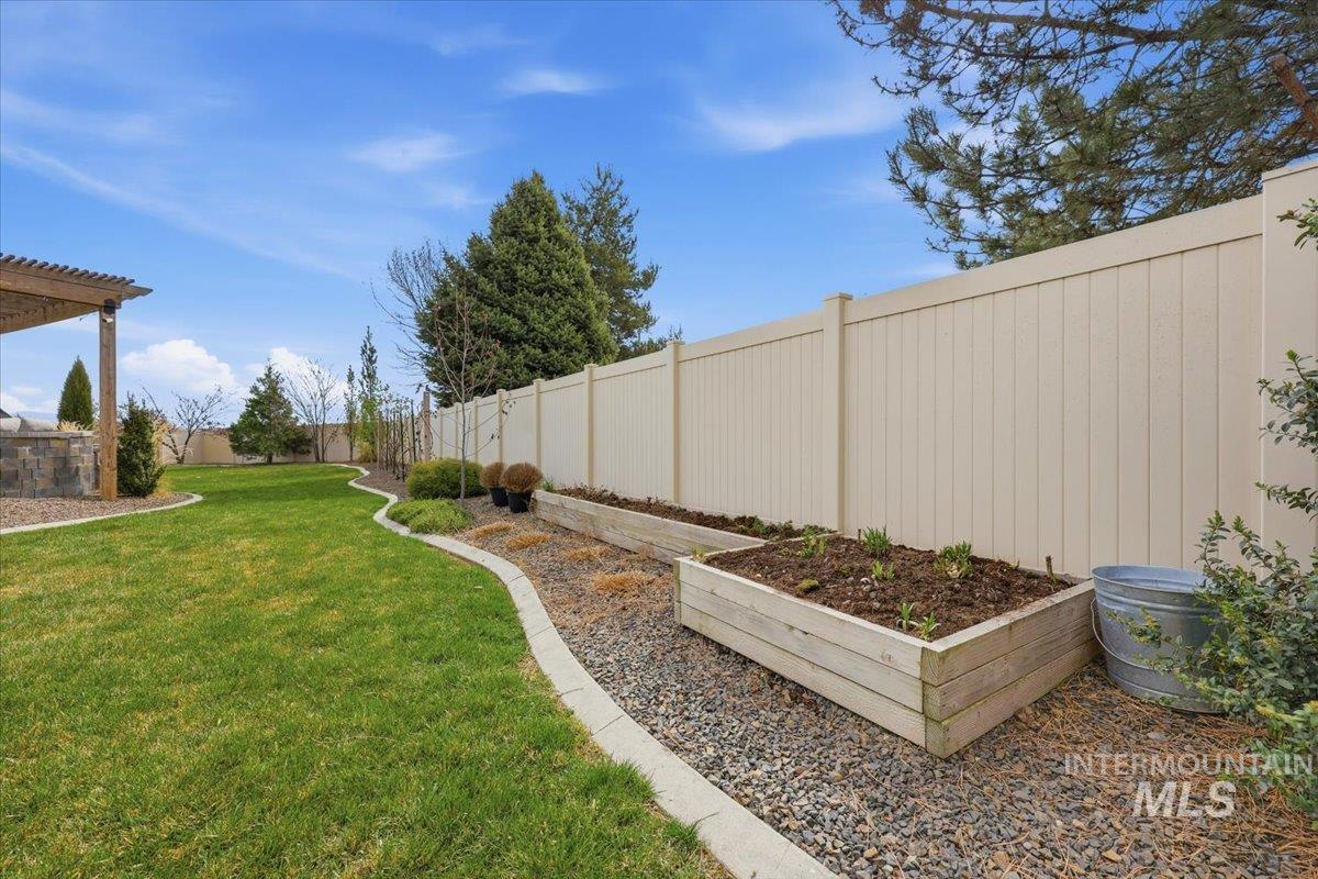 319 Sunderland St, Caldwell, Idaho 83605, 3 Bedrooms, 2 Bathrooms, Residential For Sale, Price $585,000,MLS 98980191