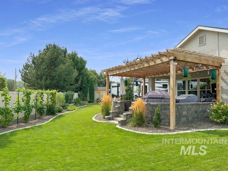 319 Sunderland St, Caldwell, Idaho 83605, 3 Bedrooms, 2 Bathrooms, Residential For Sale, Price $585,000,MLS 98980191