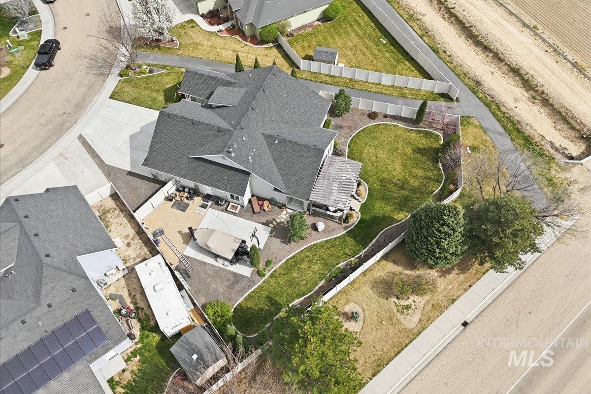 319 Sunderland St, Caldwell, Idaho 83605, 3 Bedrooms, 2 Bathrooms, Residential For Sale, Price $585,000,MLS 98980191