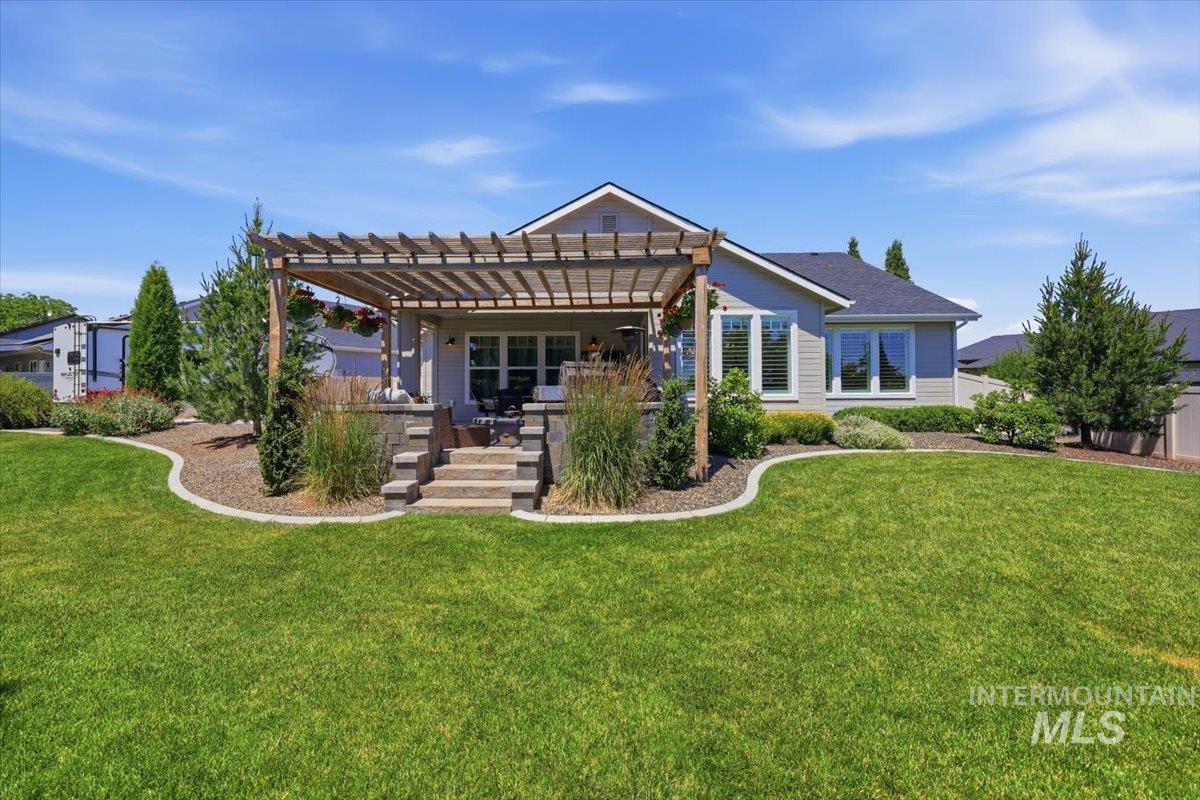 319 Sunderland St, Caldwell, Idaho 83605, 3 Bedrooms, 2 Bathrooms, Residential For Sale, Price $585,000, 98980191