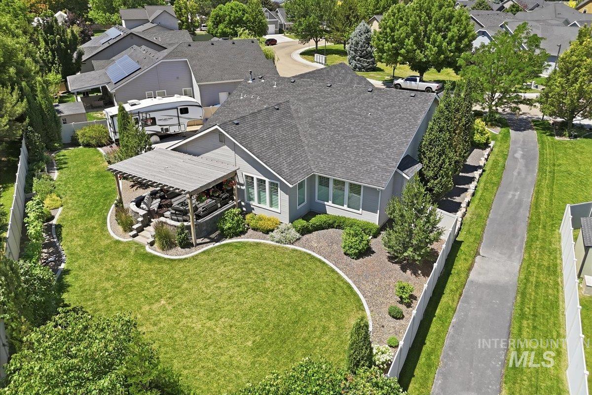 319 Sunderland St, Caldwell, Idaho 83605, 3 Bedrooms, 2 Bathrooms, Residential For Sale, Price $585,000, 98980191