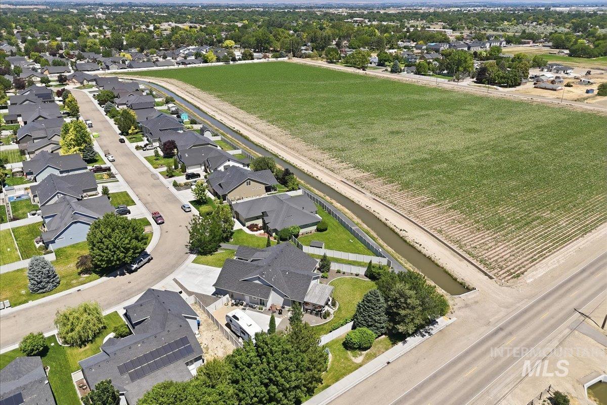 319 Sunderland St, Caldwell, Idaho 83605, 3 Bedrooms, 2 Bathrooms, Residential For Sale, Price $585,000, 98980191