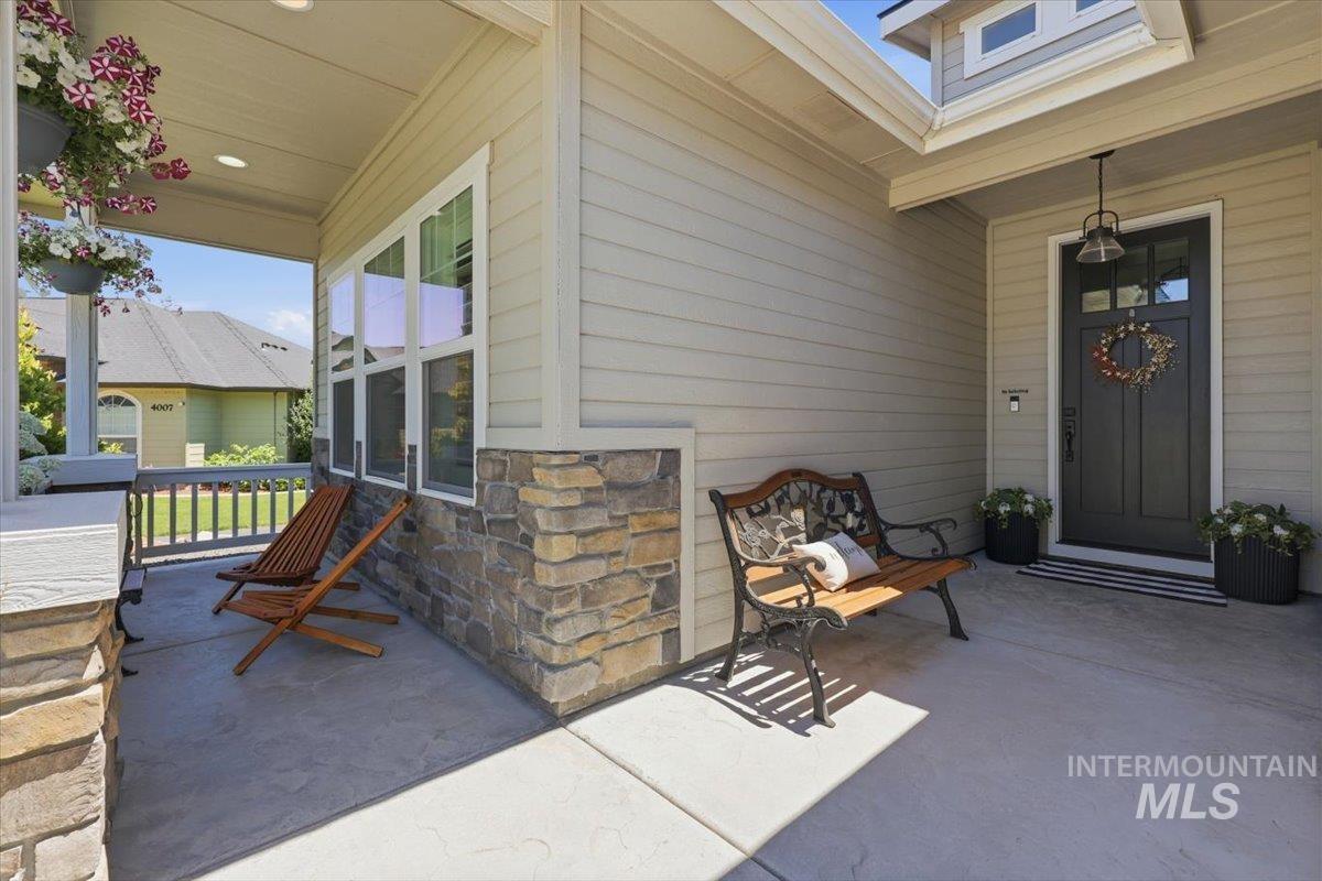 319 Sunderland St, Caldwell, Idaho 83605, 3 Bedrooms, 2 Bathrooms, Residential For Sale, Price $585,000, 98980191