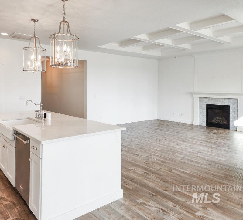 319 Sunderland St, Caldwell, Idaho 83605, 3 Bedrooms, 2 Bathrooms, Residential For Sale, Price $585,000,MLS 98980191