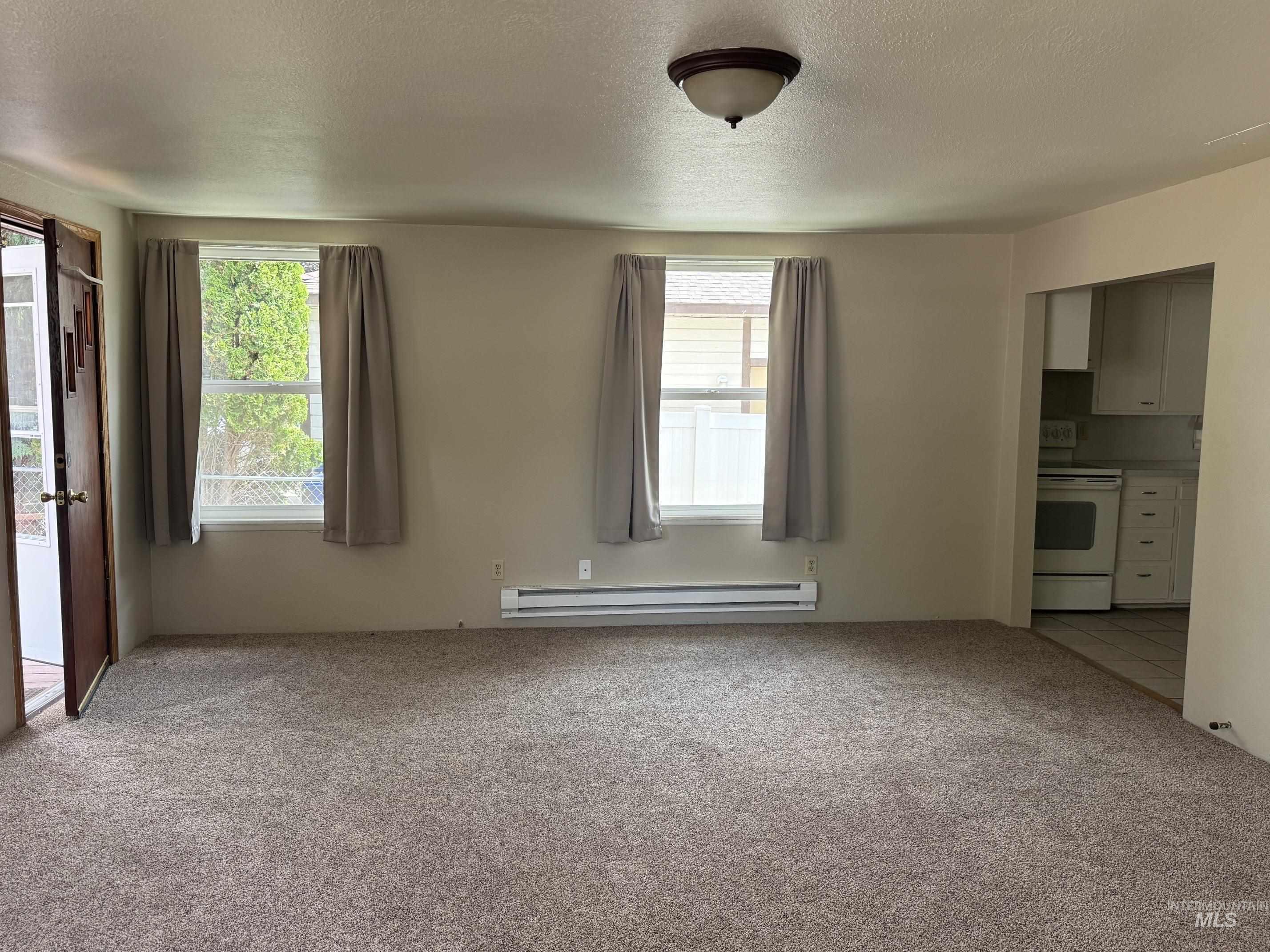 931 S Fillmore, Jerome, Idaho 83338, 2 Bedrooms, 1 Bathroom, Residential For Sale, Price $215,900, 98980192