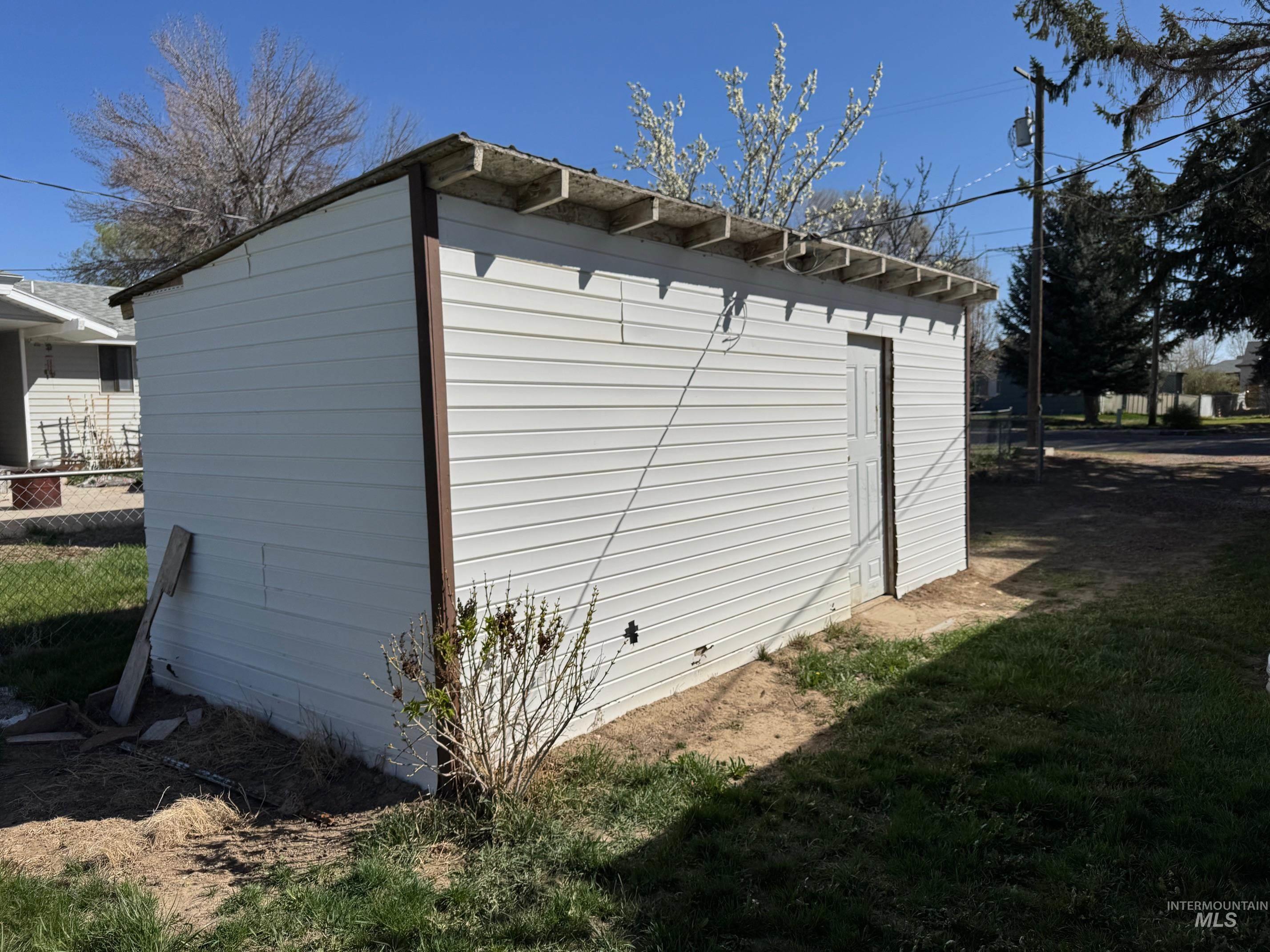 931 S Fillmore, Jerome, Idaho 83338, 2 Bedrooms, 1 Bathroom, Residential For Sale, Price $235,000,MLS 98980192