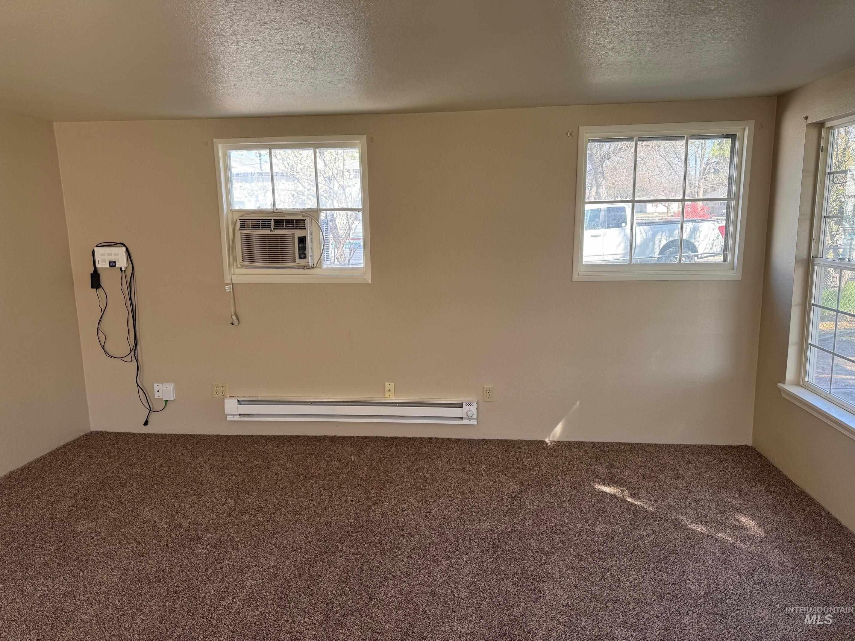 931 S Fillmore, Jerome, Idaho 83338, 2 Bedrooms, 1 Bathroom, Residential For Sale, Price $229,900, 98980192