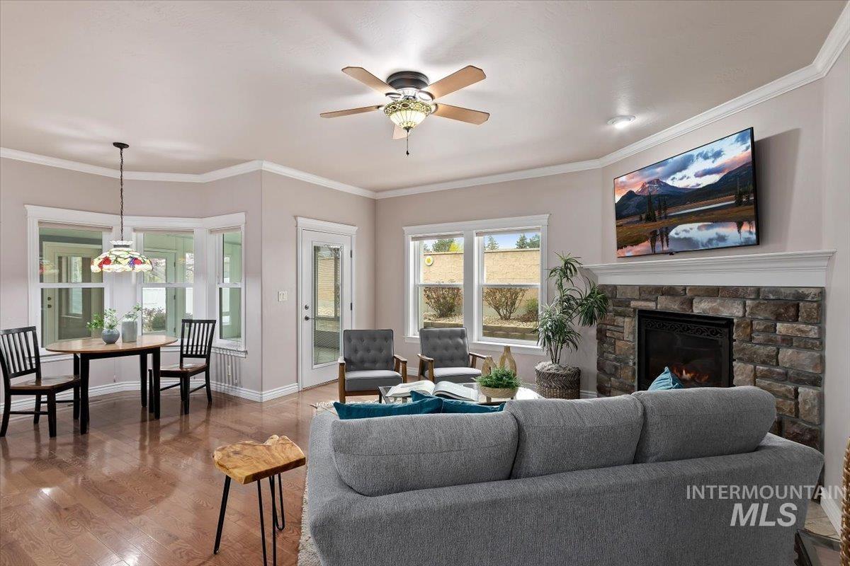 668 Canyon Park Ave, Twin Falls, Idaho 83301, 4 Bedrooms, 3 Bathrooms, Residential For Sale, Price $629,900,MLS 98980194