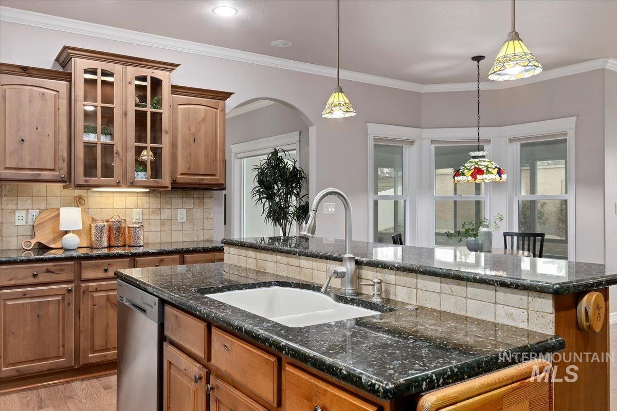 668 Canyon Park Ave, Twin Falls, Idaho 83301, 4 Bedrooms, 3 Bathrooms, Residential For Sale, Price $629,900,MLS 98980194