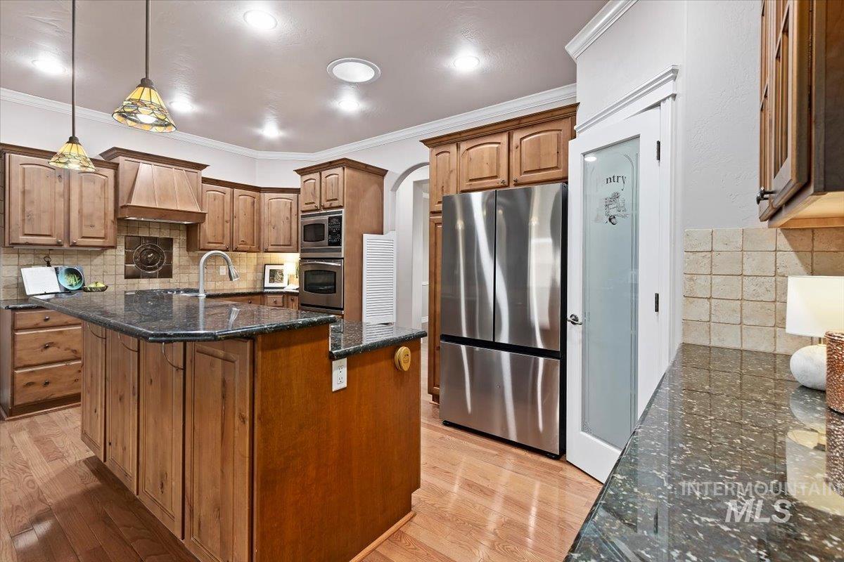 668 Canyon Park Ave, Twin Falls, Idaho 83301, 4 Bedrooms, 3 Bathrooms, Residential For Sale, Price $629,900,MLS 98980194