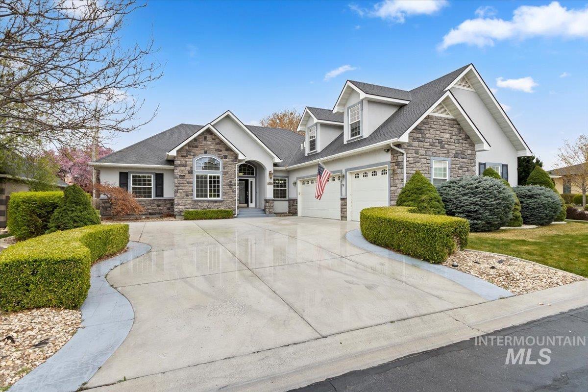 668 Canyon Park Ave, Twin Falls, Idaho 83301, 4 Bedrooms, 3 Bathrooms, Residential For Sale, Price $629,900,MLS 98980194