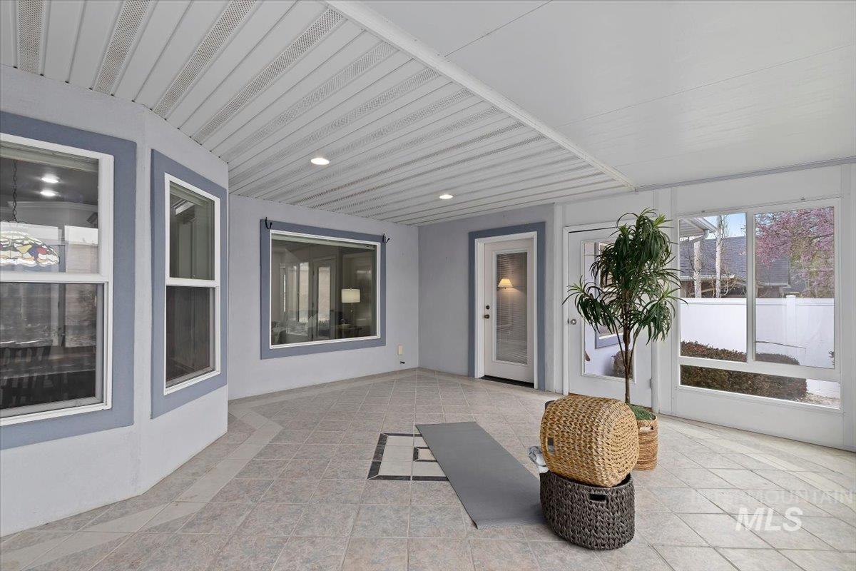 668 Canyon Park Ave, Twin Falls, Idaho 83301, 4 Bedrooms, 3 Bathrooms, Residential For Sale, Price $699,900,MLS 98980194