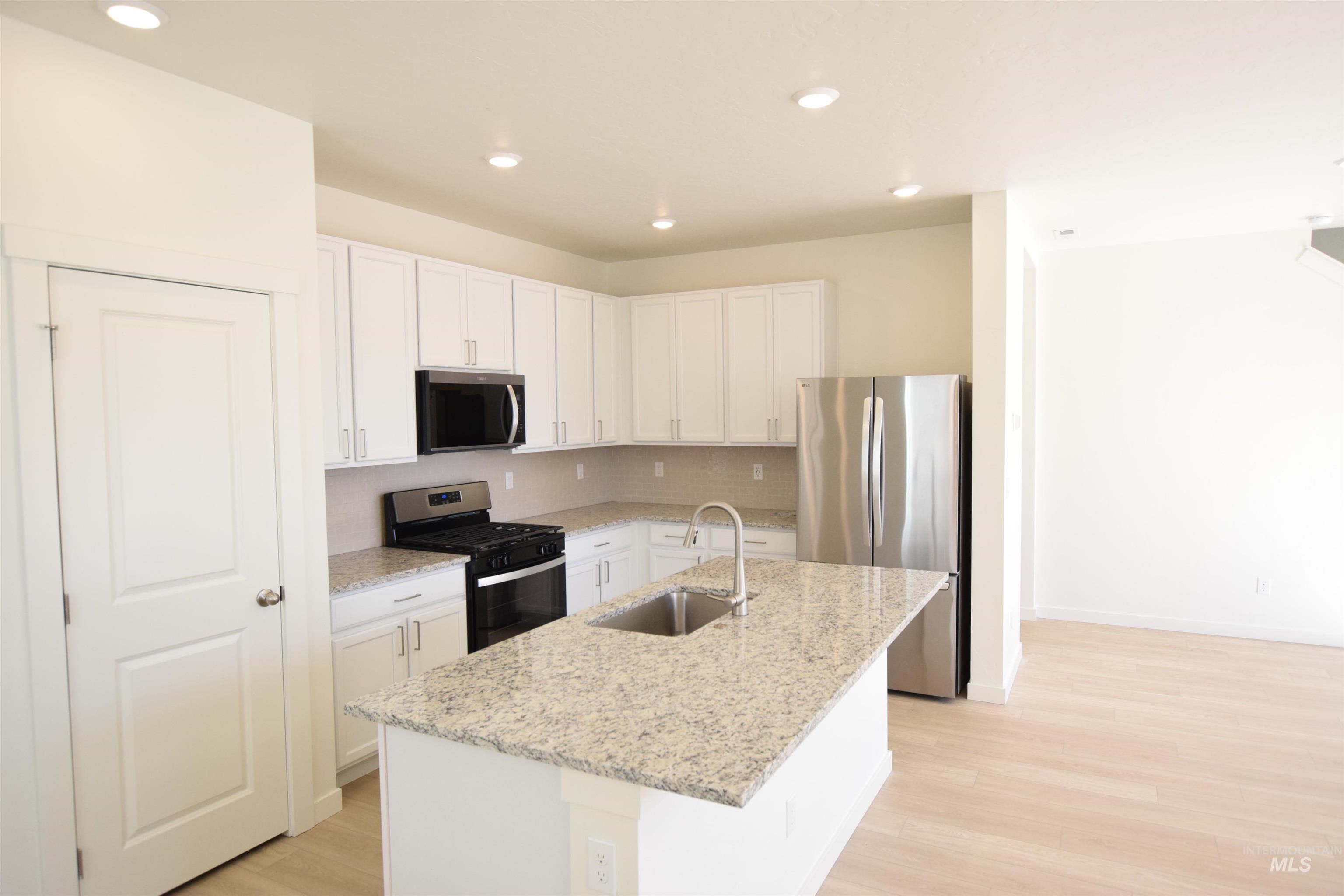 4589 E Vera Cruz St, Nampa, Idaho 83687, 3 Bedrooms, 2.5 Bathrooms, Rental For Rent, Price $2,295,MLS 98980196