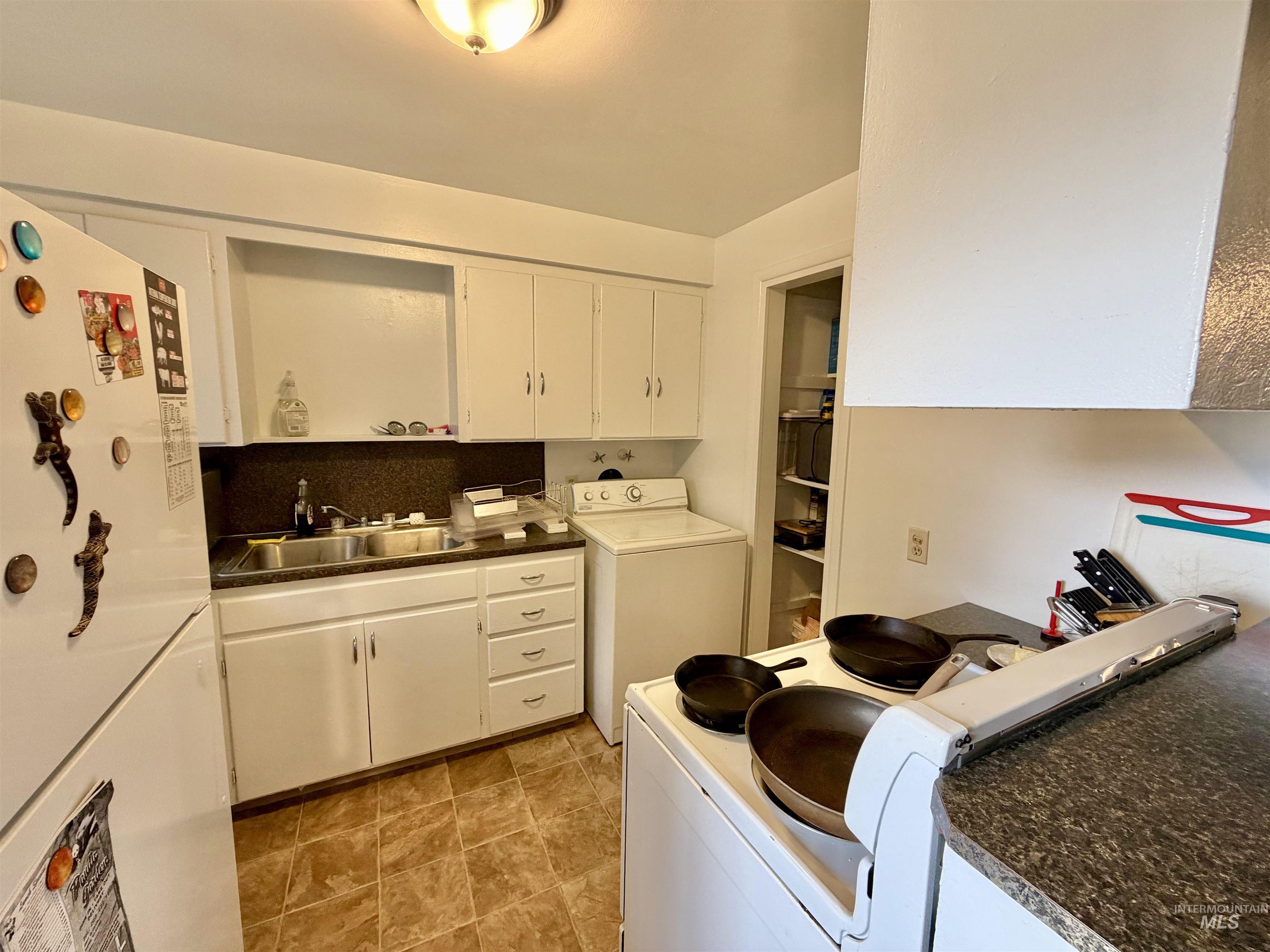 1000-1006 S Shoshone St and 2902 W Edson St, Boise, Idaho 83705, 3 Bedrooms, 1 Bathroom, Residential Income For Sale, Price $1,699,900,MLS 98980199