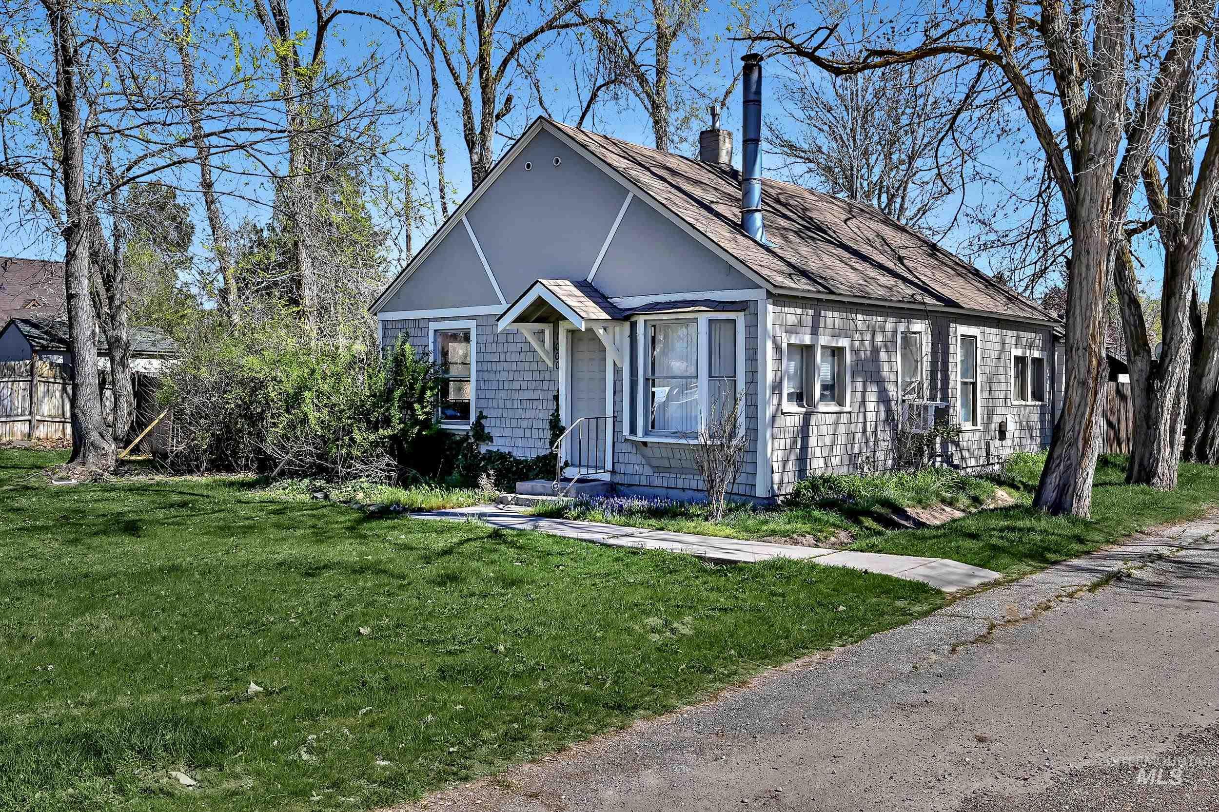 1000-1006 S Shoshone St and 2902 W Edson St, Boise, Idaho 83705, 3 Bedrooms, 1 Bathroom, Residential Income For Sale, Price $1,699,900,MLS 98980199