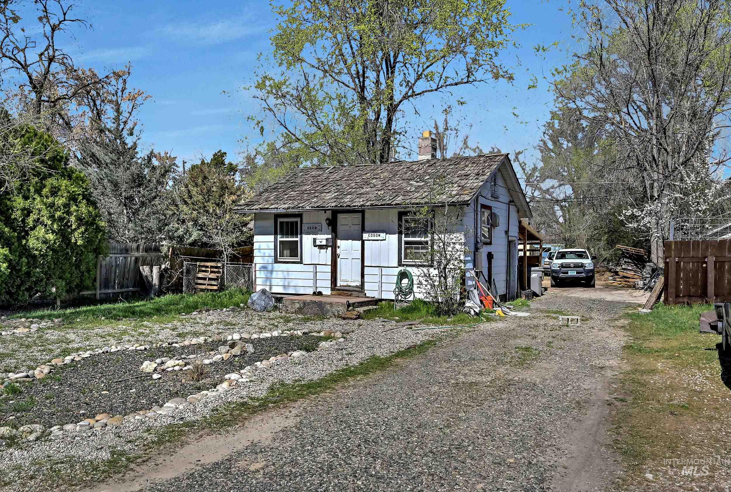 1000-1006 S Shoshone St and 2902 W Edson St, Boise, Idaho 83705, 3 Bedrooms, 1 Bathroom, Residential Income For Sale, Price $1,699,900,MLS 98980199