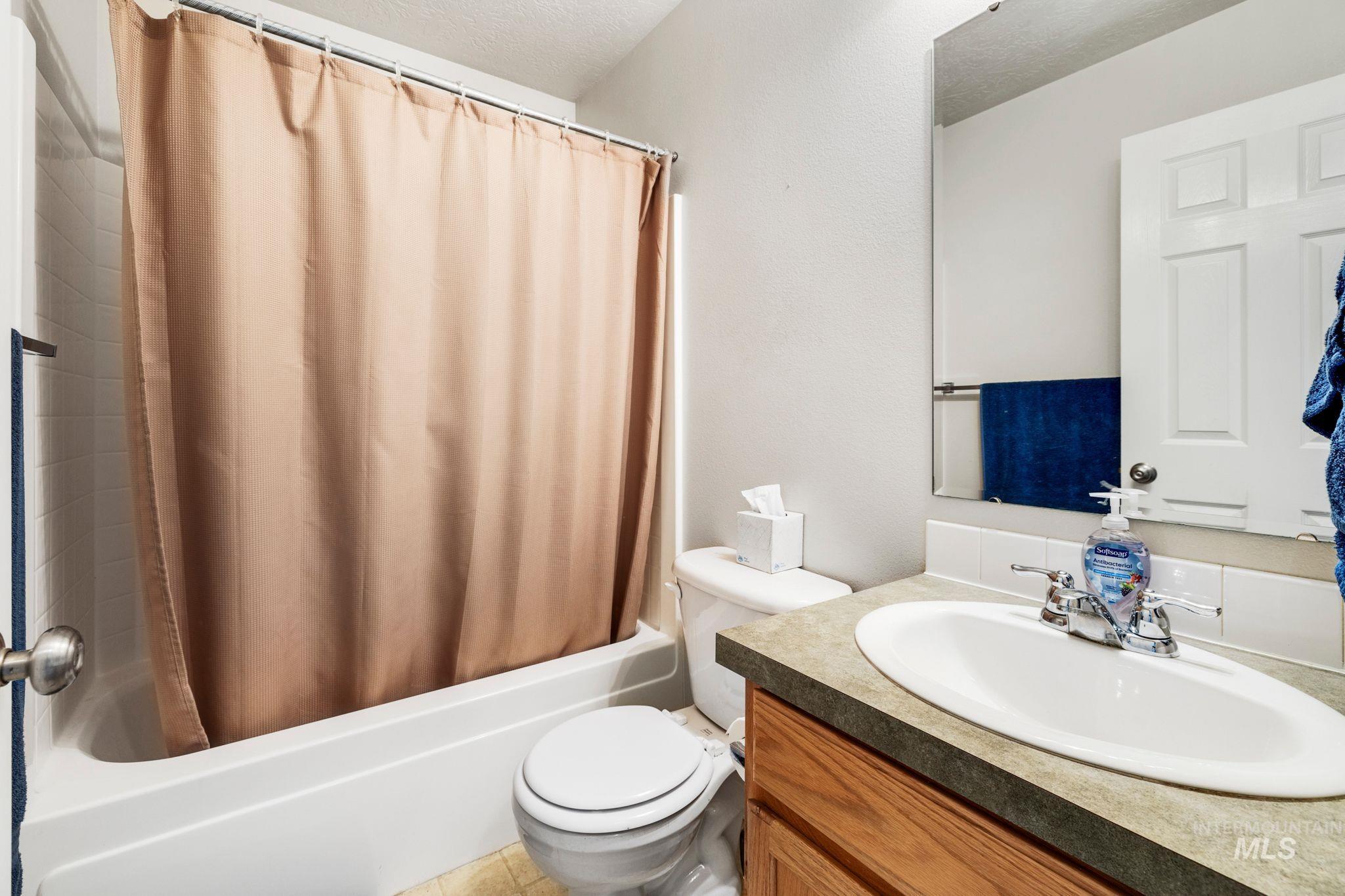 16705 Naito Ave, Caldwell, Idaho 83607, 4 Bedrooms, 2 Bathrooms, Residential For Sale, Price $369,900,MLS 98980202