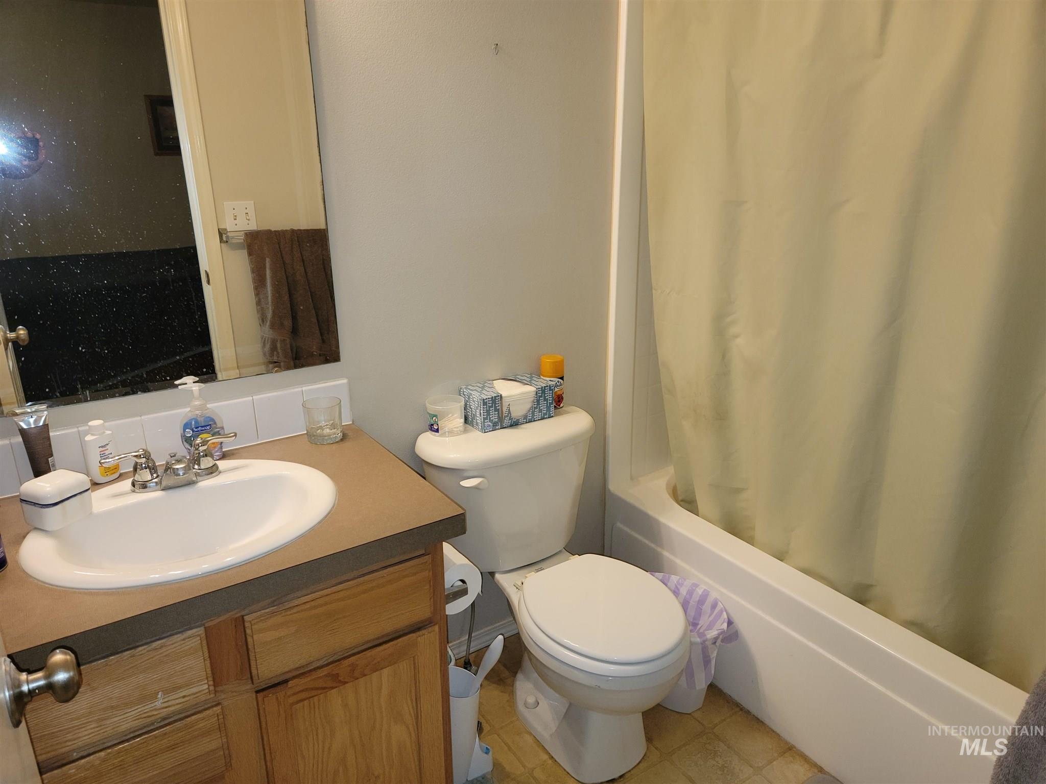 16705 Naito Ave, Caldwell, Idaho 83607, 4 Bedrooms, 2 Bathrooms, Residential For Sale, Price $369,900,MLS 98980202