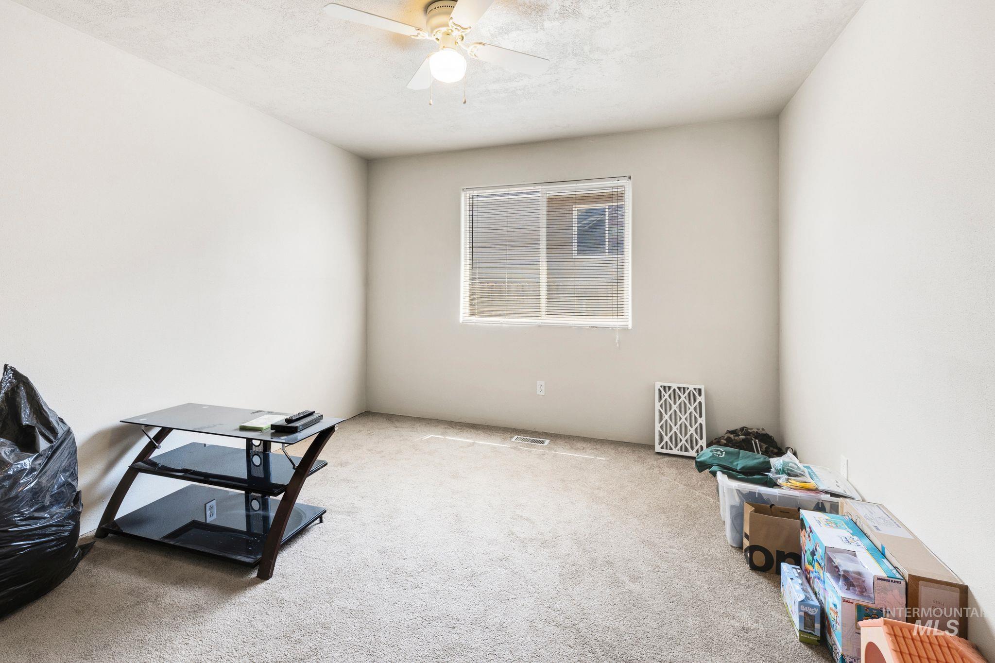 16705 Naito Ave, Caldwell, Idaho 83607, 4 Bedrooms, 2 Bathrooms, Residential For Sale, Price $369,900,MLS 98980202