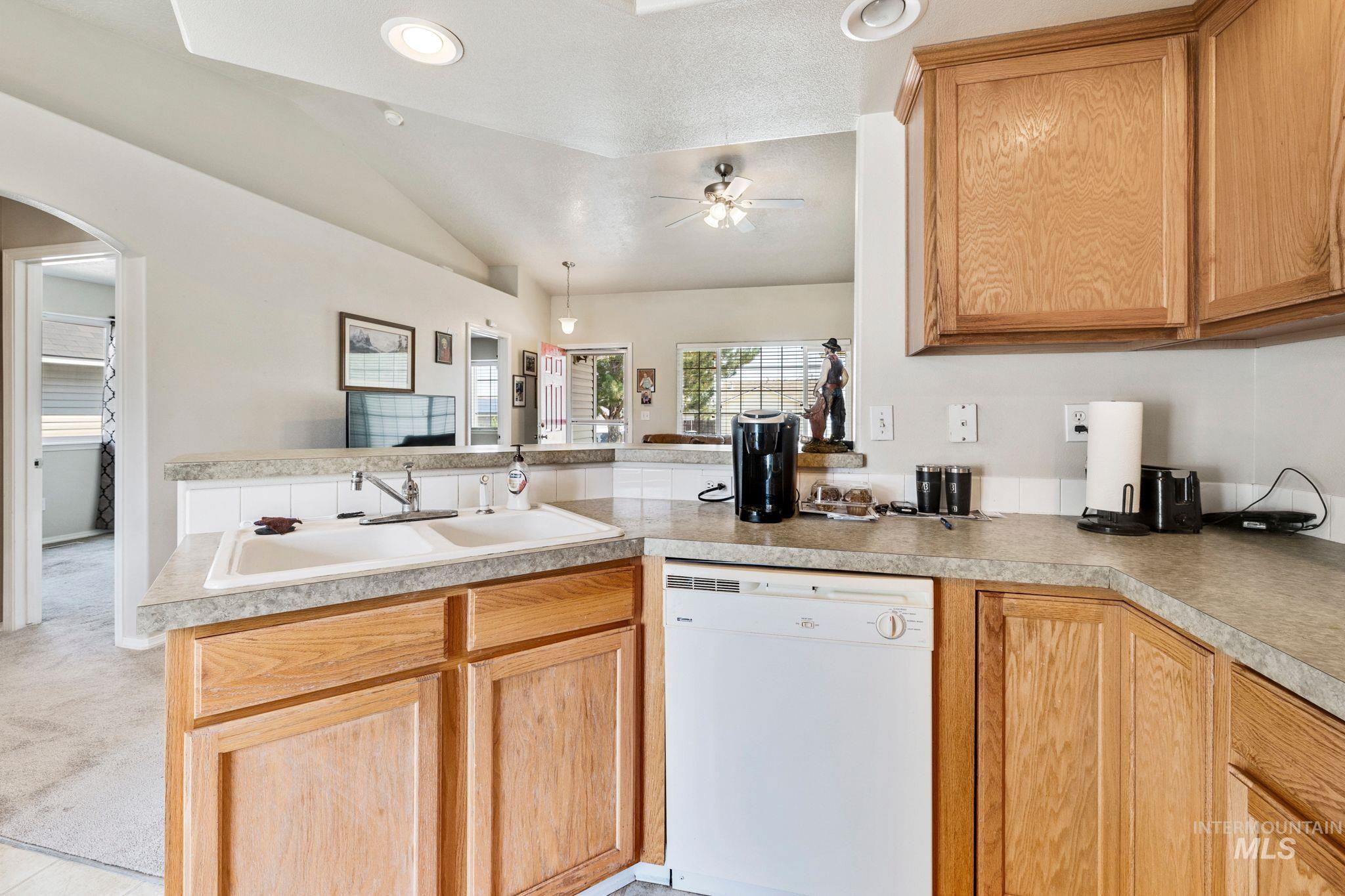 16705 Naito Ave, Caldwell, Idaho 83607, 4 Bedrooms, 2 Bathrooms, Residential For Sale, Price $369,900,MLS 98980202