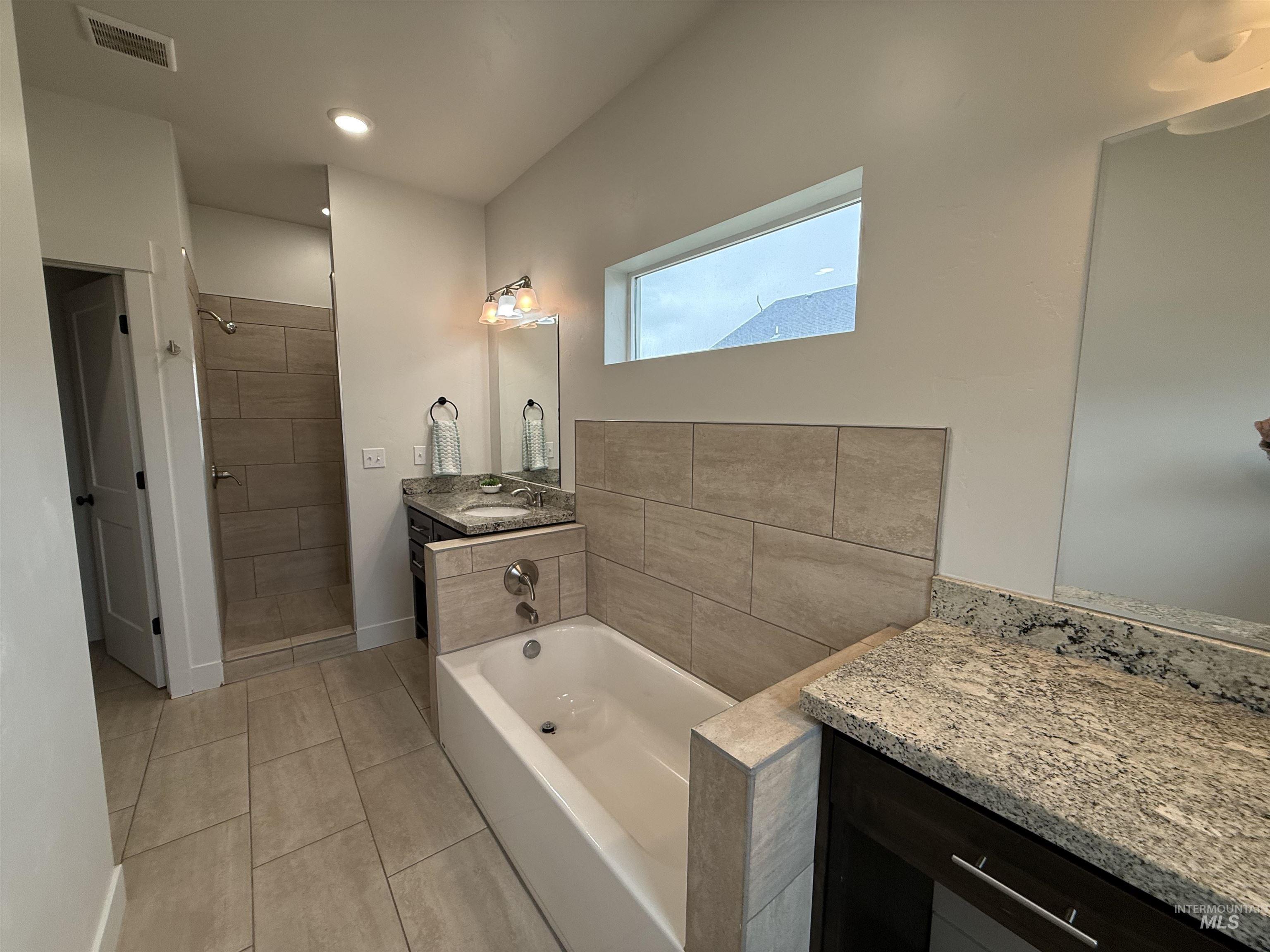 1011 Thunder Mountain St, Kimberly, Idaho 83341-5373, 3 Bedrooms, 2.5 Bathrooms, Residential For Sale, Price $437,500,MLS 98980218