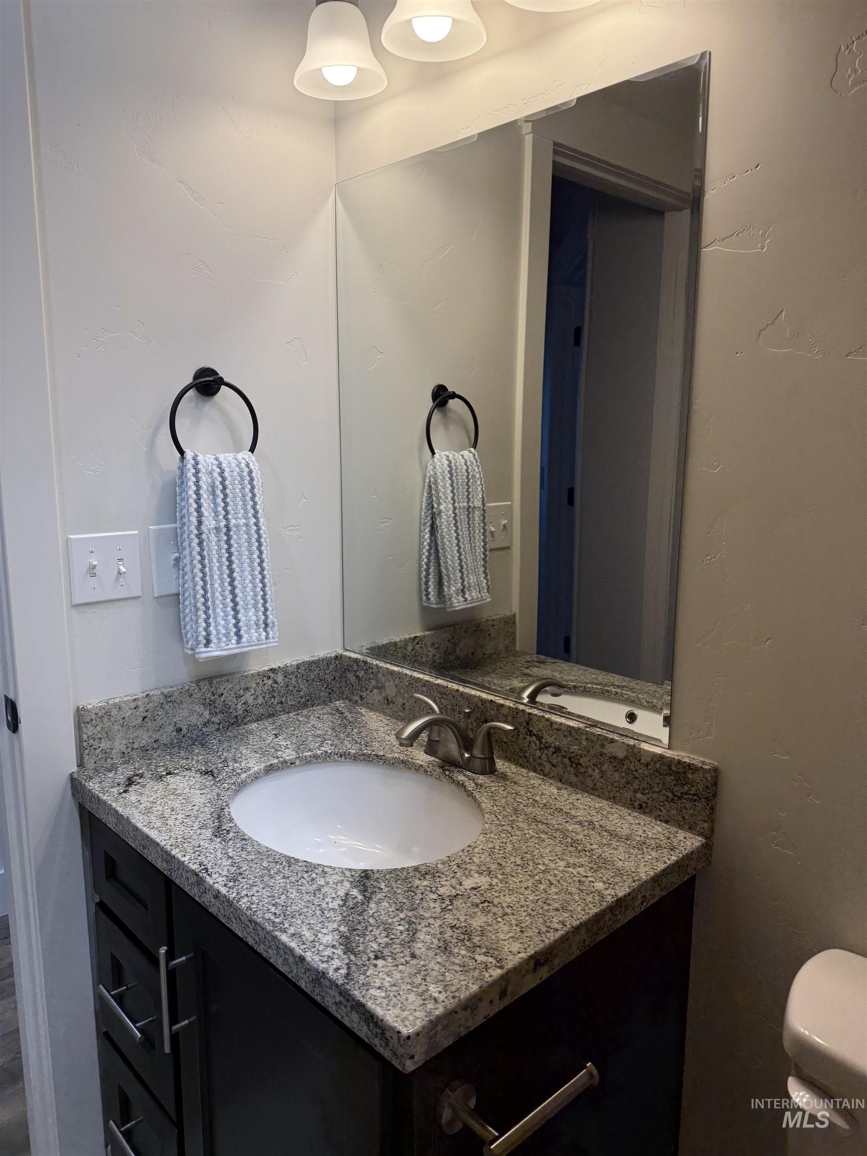 1011 Thunder Mountain St, Kimberly, Idaho 83341-5373, 3 Bedrooms, 2.5 Bathrooms, Residential For Sale, Price $437,500,MLS 98980218