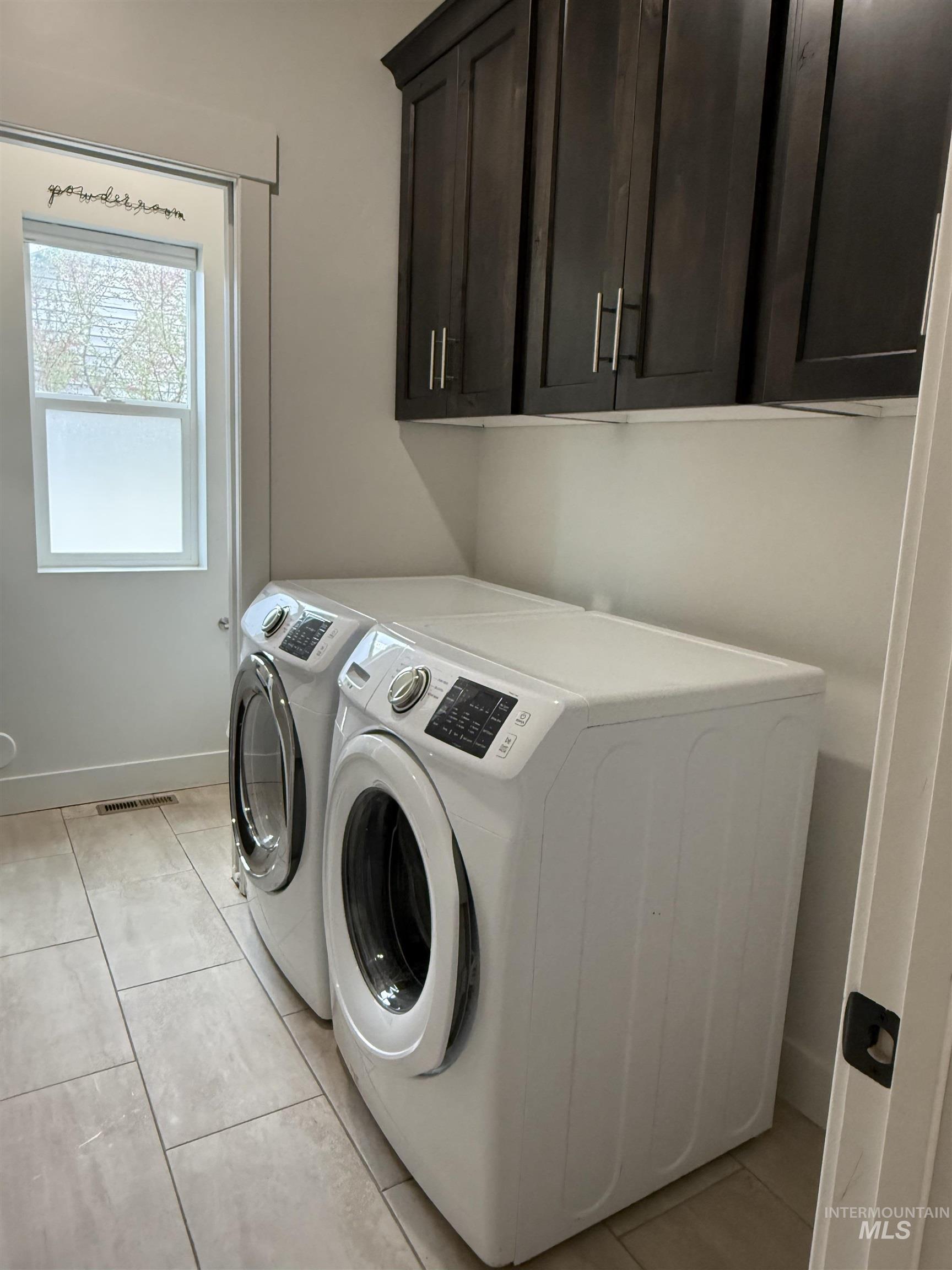 1011 Thunder Mountain St, Kimberly, Idaho 83341-5373, 3 Bedrooms, 2.5 Bathrooms, Residential For Sale, Price $437,500,MLS 98980218