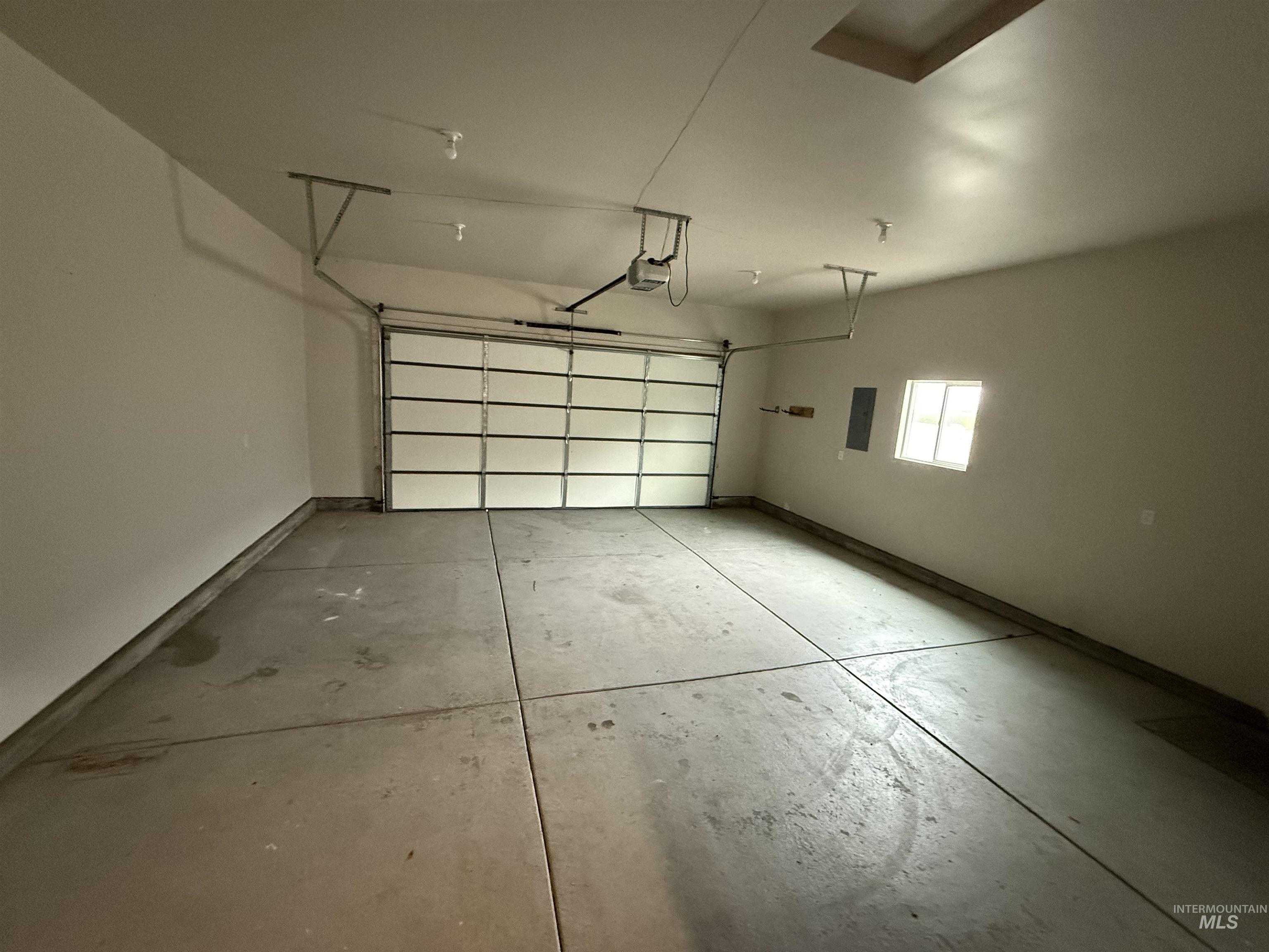 1011 Thunder Mountain St, Kimberly, Idaho 83341-5373, 3 Bedrooms, 2.5 Bathrooms, Residential For Sale, Price $437,500,MLS 98980218