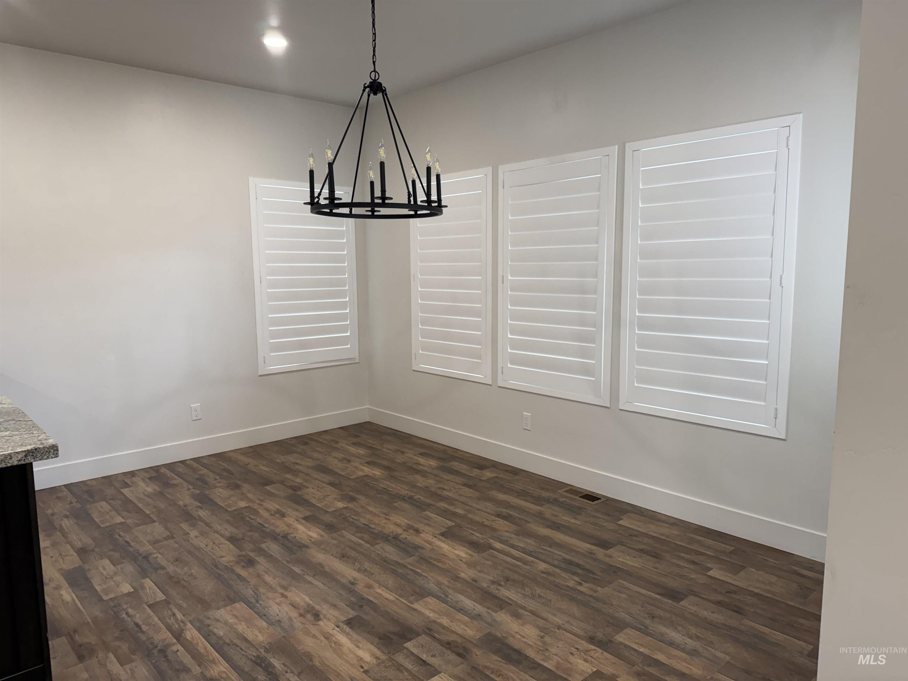 1011 Thunder Mountain St, Kimberly, Idaho 83341-5373, 3 Bedrooms, 2.5 Bathrooms, Residential For Sale, Price $437,500,MLS 98980218