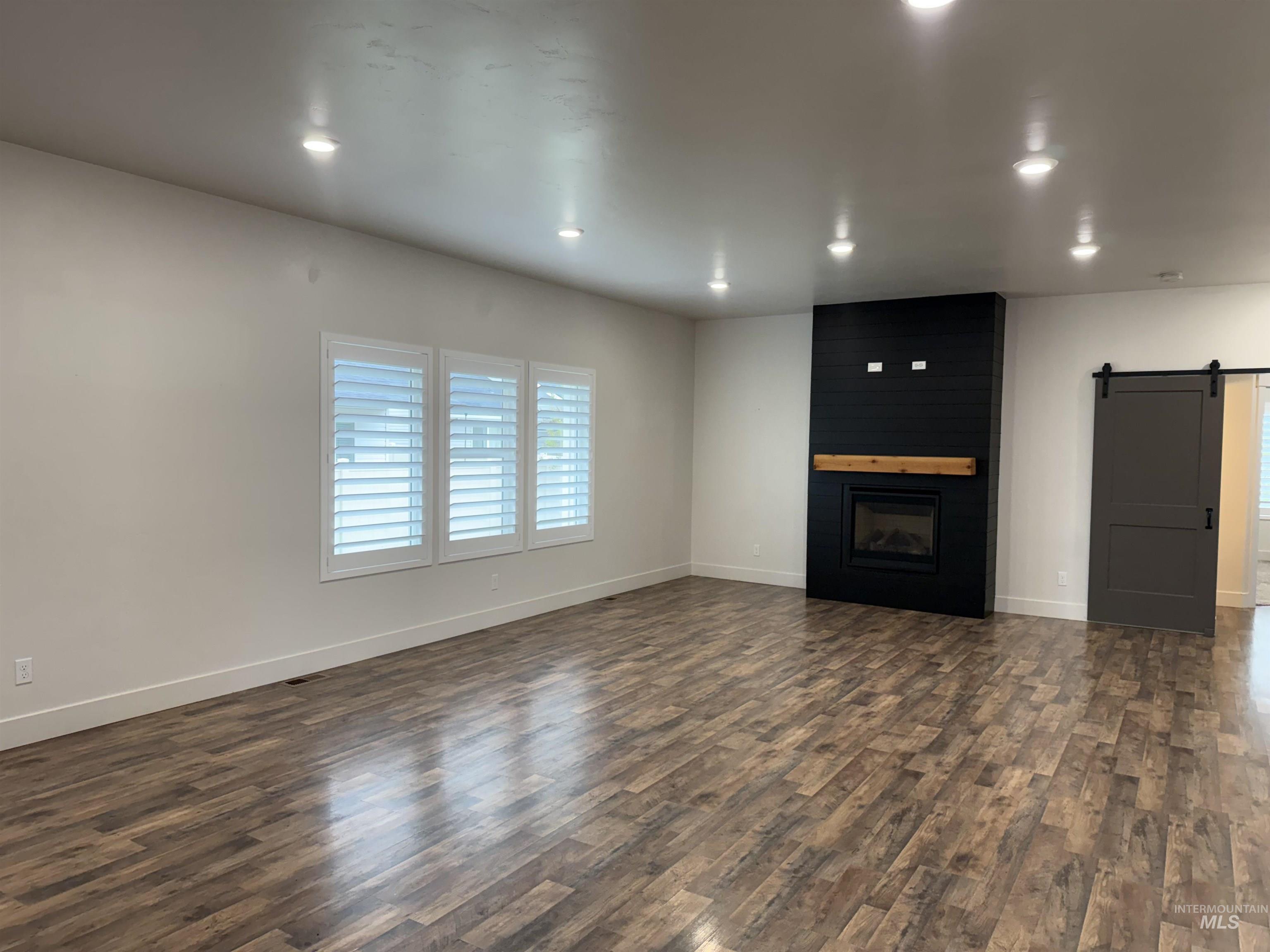 1011 Thunder Mountain St, Kimberly, Idaho 83341-5373, 3 Bedrooms, 2.5 Bathrooms, Residential For Sale, Price $437,500,MLS 98980218