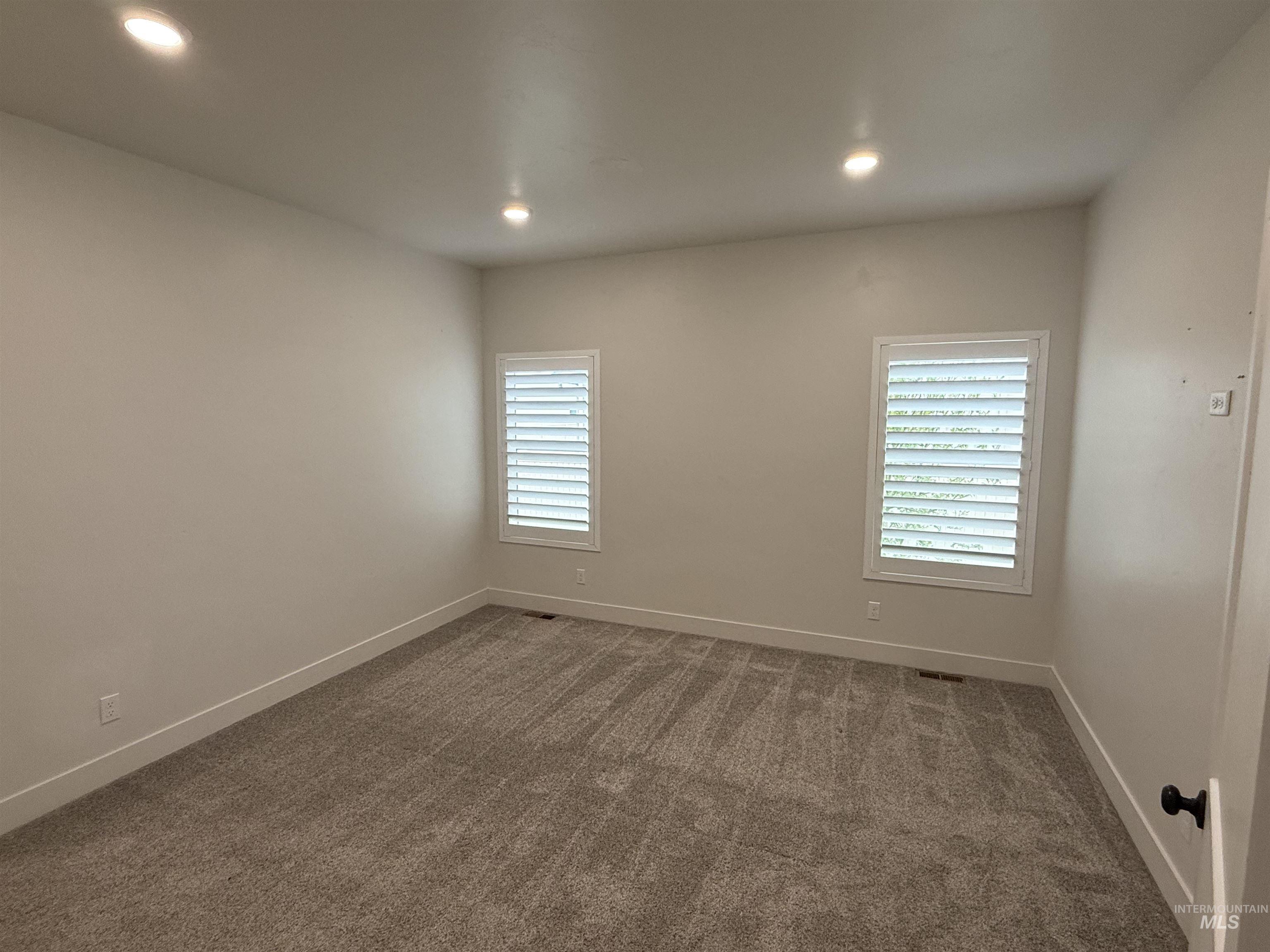 1011 Thunder Mountain St, Kimberly, Idaho 83341-5373, 3 Bedrooms, 2.5 Bathrooms, Residential For Sale, Price $437,500,MLS 98980218