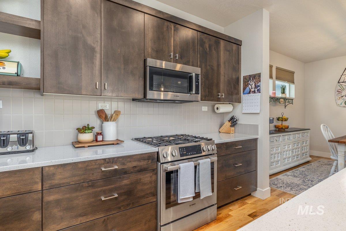 10167 Silversun St, Nampa, Idaho 83687, 3 Bedrooms, 2 Bathrooms, Residential For Sale, Price $399,900,MLS 98980219