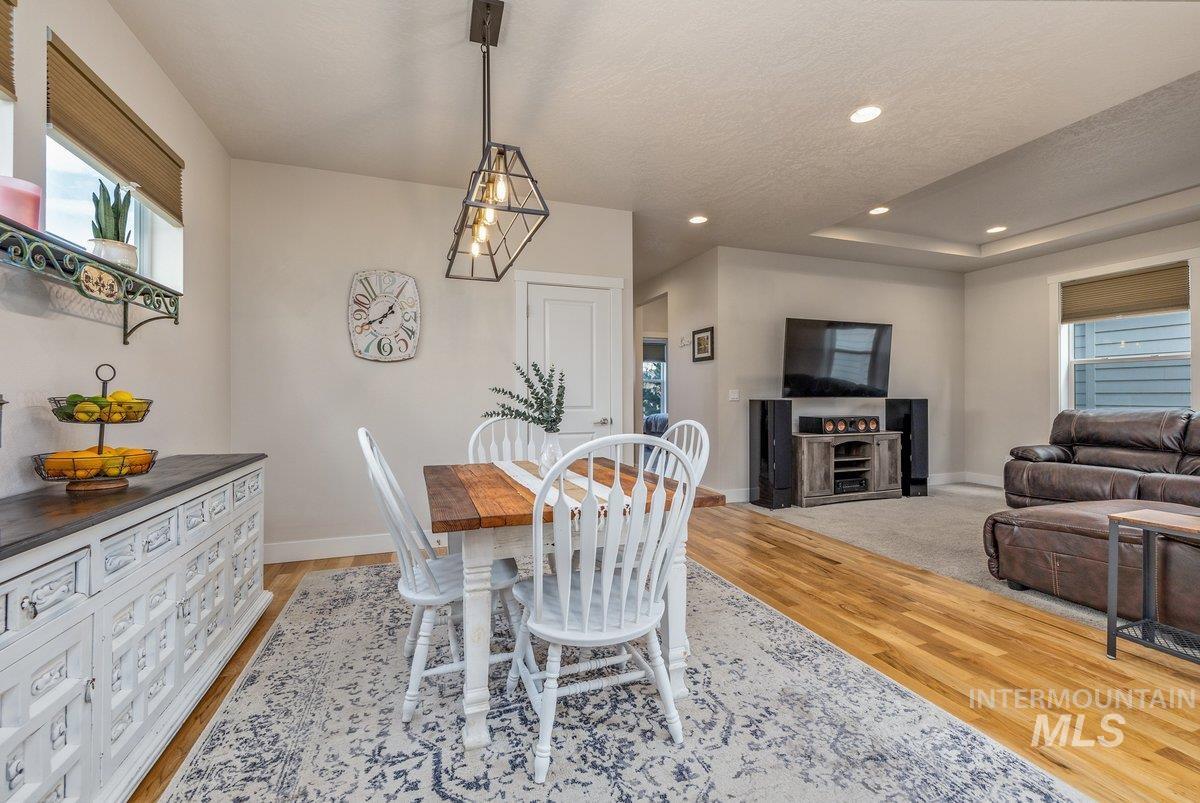 10167 Silversun St, Nampa, Idaho 83687, 3 Bedrooms, 2 Bathrooms, Residential For Sale, Price $399,900,MLS 98980219