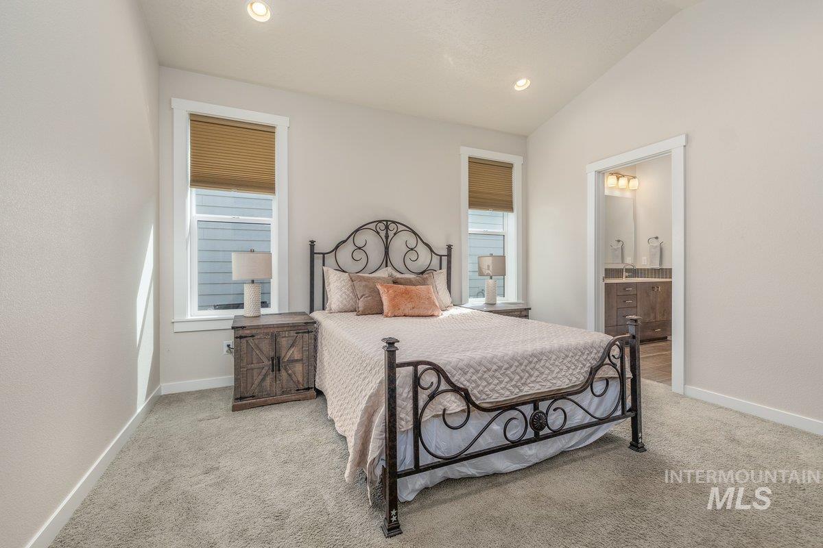 10167 Silversun St, Nampa, Idaho 83687, 3 Bedrooms, 2 Bathrooms, Residential For Sale, Price $399,900,MLS 98980219