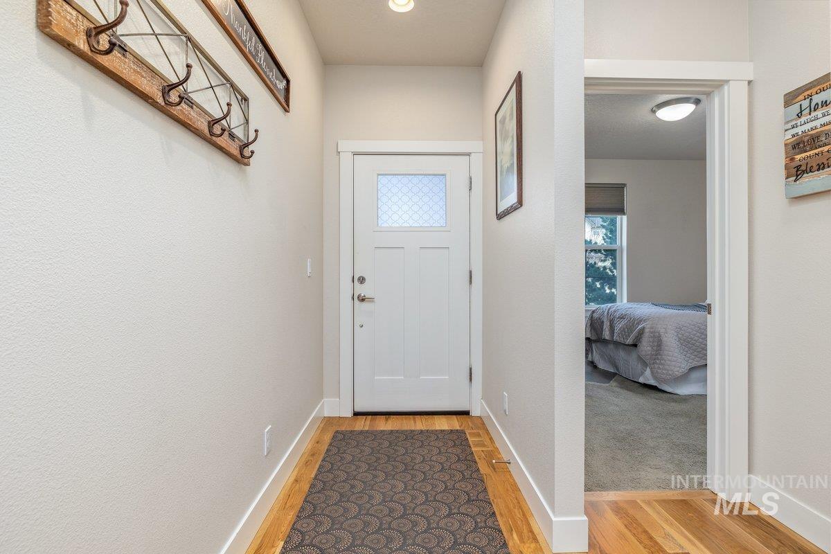 10167 Silversun St, Nampa, Idaho 83687, 3 Bedrooms, 2 Bathrooms, Residential For Sale, Price $399,900,MLS 98980219