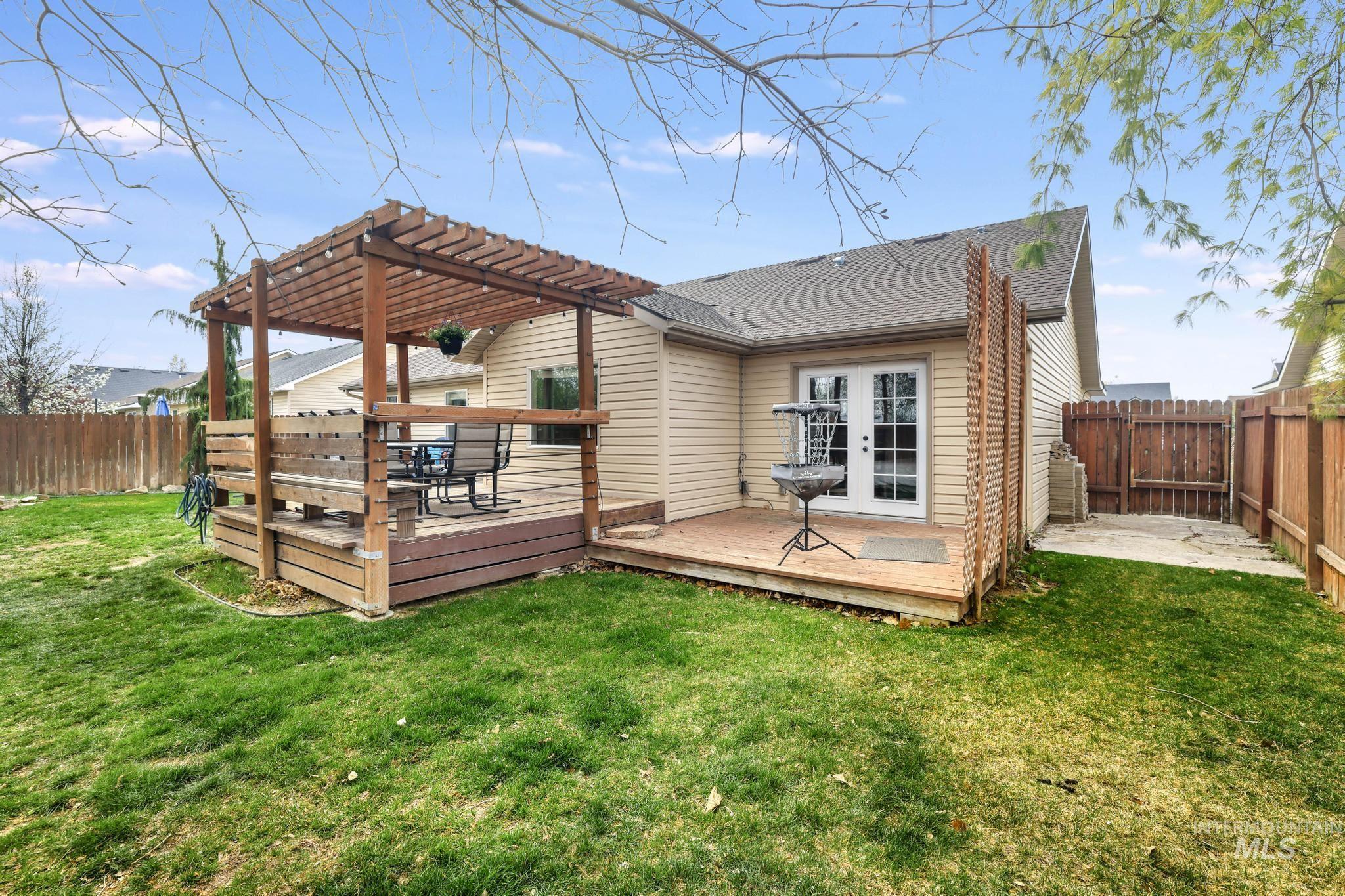 448 Meadowlark Way, Twin Falls, Idaho 83301-6882, 3 Bedrooms, 2 Bathrooms, Residential For Sale, Price $359,900,MLS 98980221