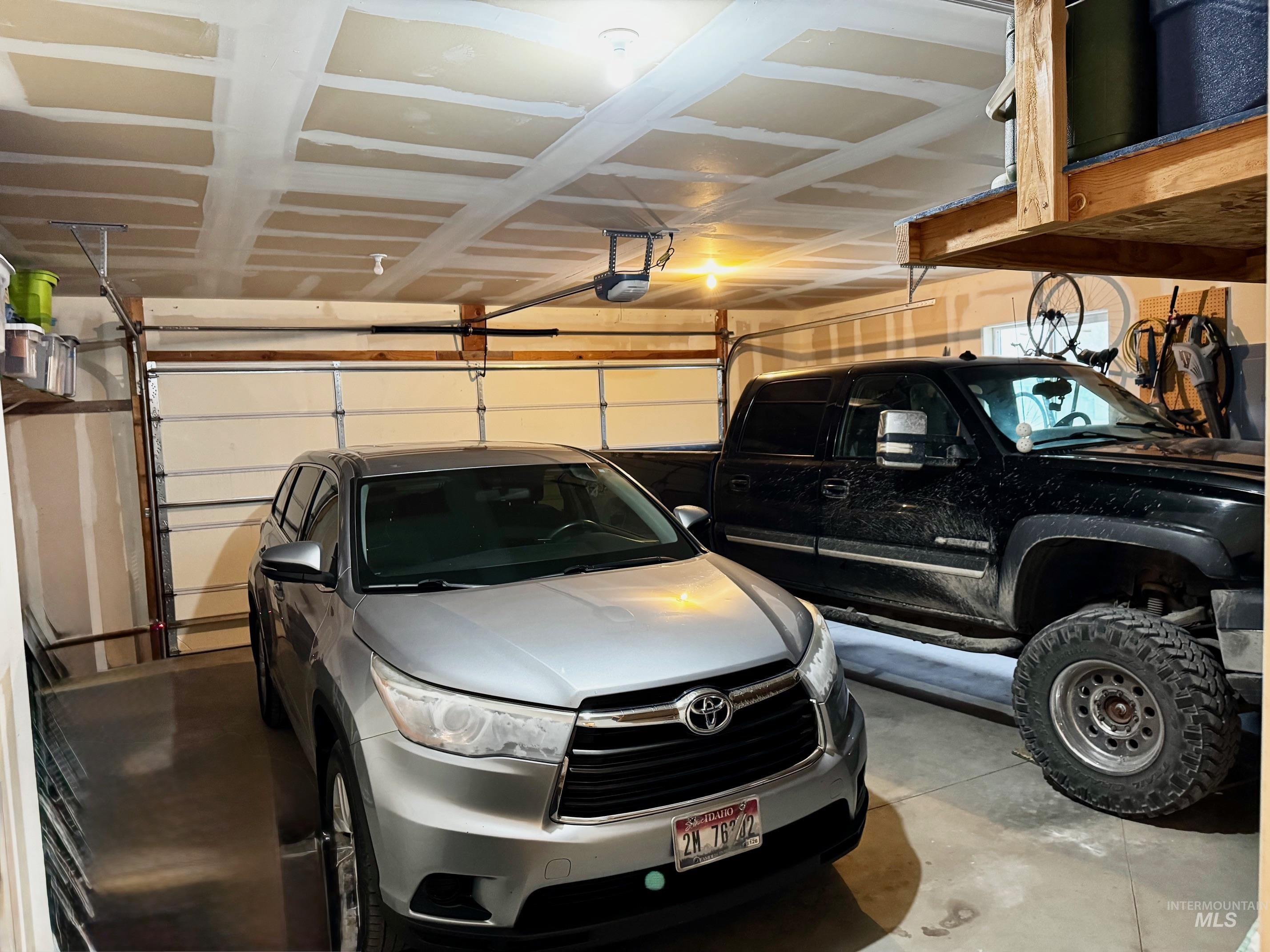 114 Apple Blossom Dr, Rupert, Idaho 83350, 3 Bedrooms, 2 Bathrooms, Residential For Sale, Price $380,000,MLS 98980222