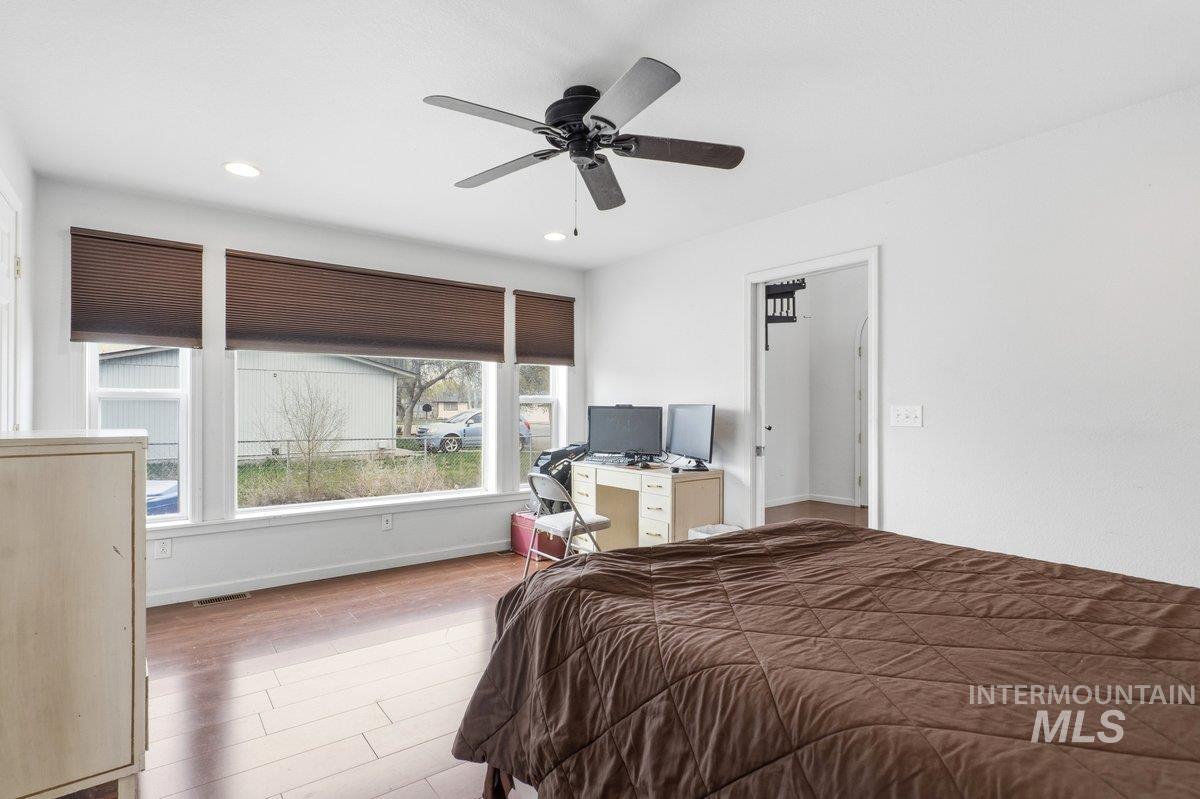 13108 S Madera Pl, Kuna, Idaho 83634-2650, 3 Bedrooms, 4 Bathrooms, Residential For Sale, Price $575,000,MLS 98980223