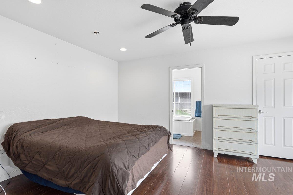 13108 S Madera Pl, Kuna, Idaho 83634-2650, 3 Bedrooms, 4 Bathrooms, Residential For Sale, Price $575,000,MLS 98980223